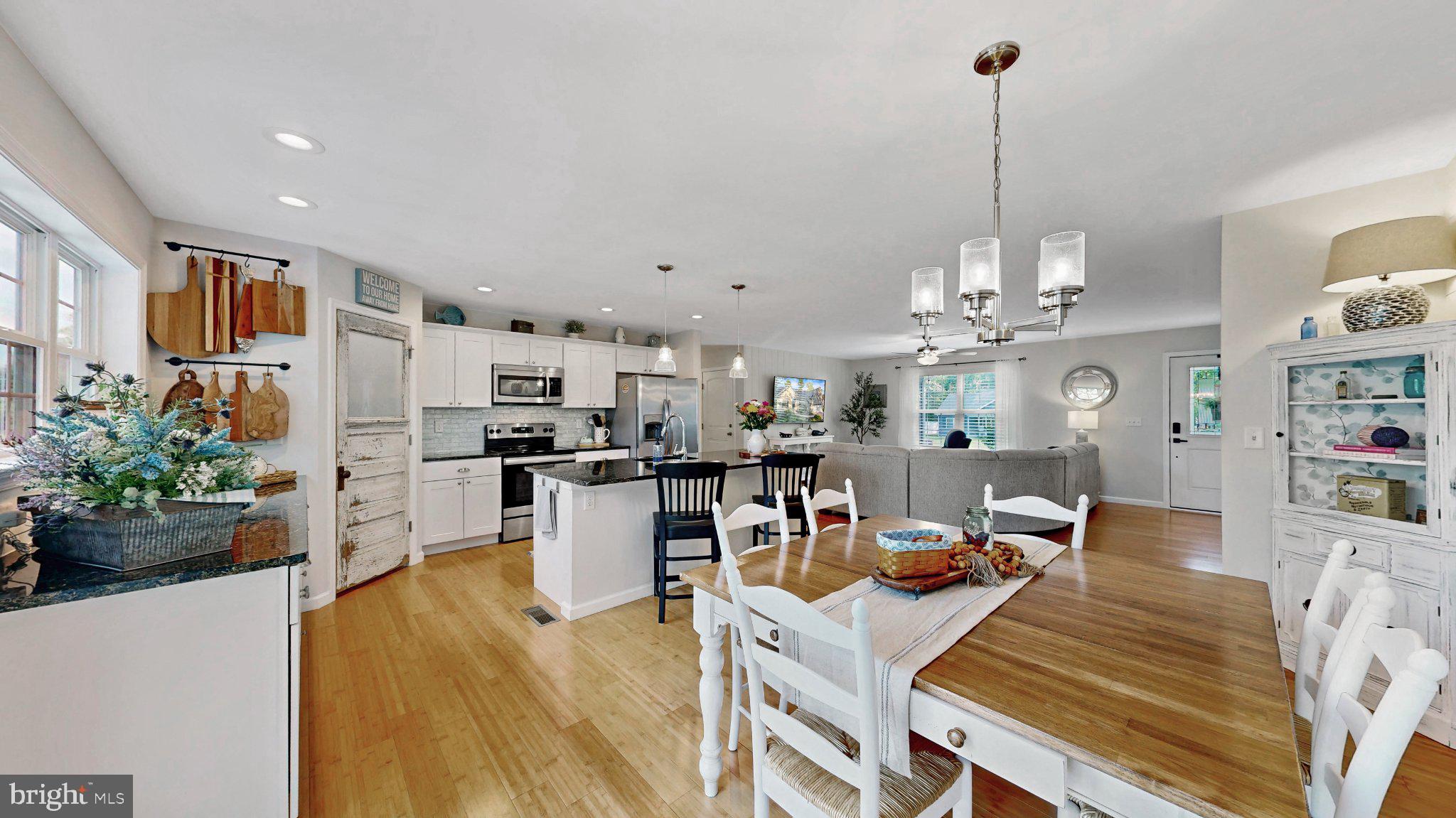HOLLY OAK - Residential
