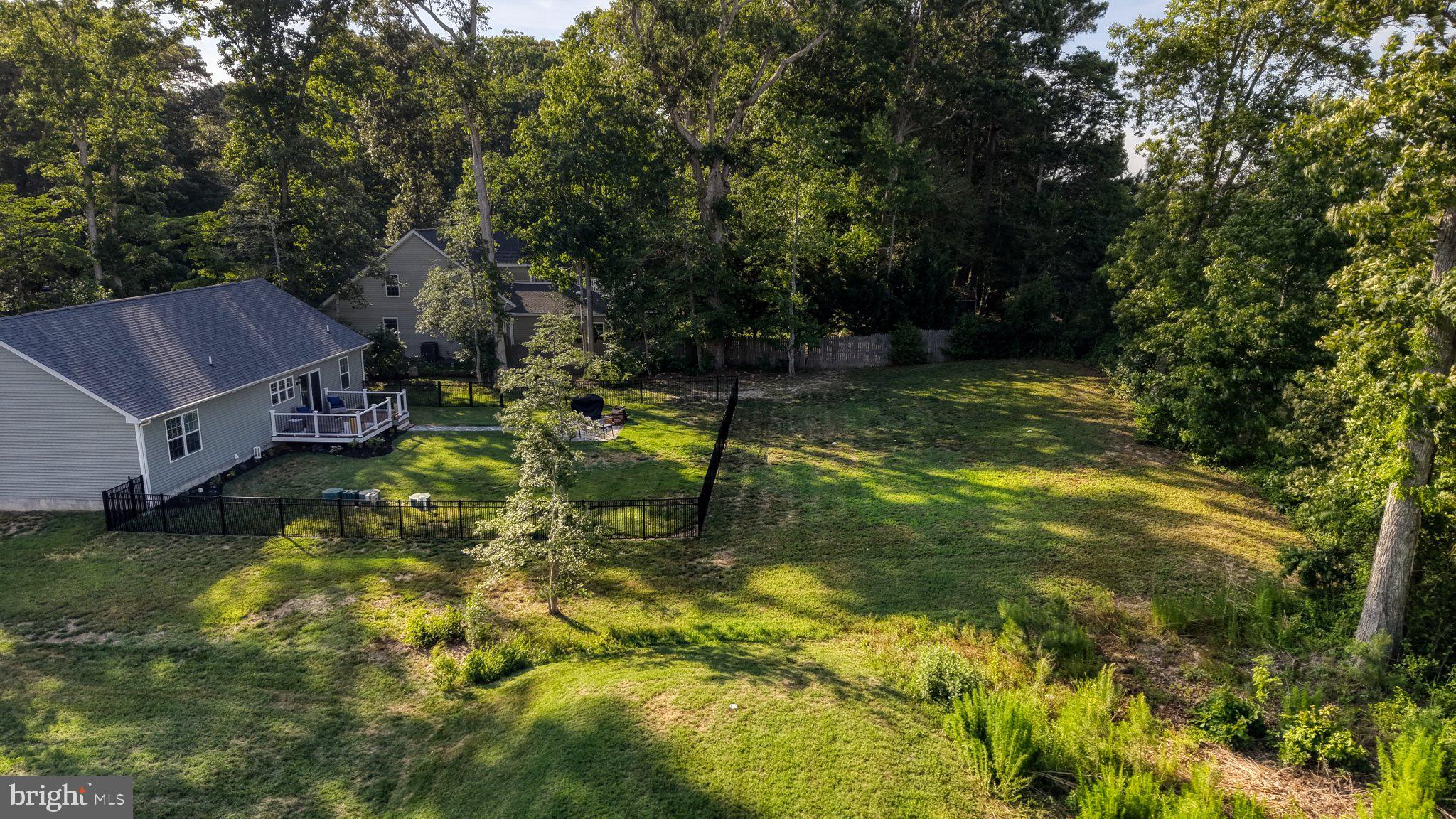 HOLLY OAK - Residential