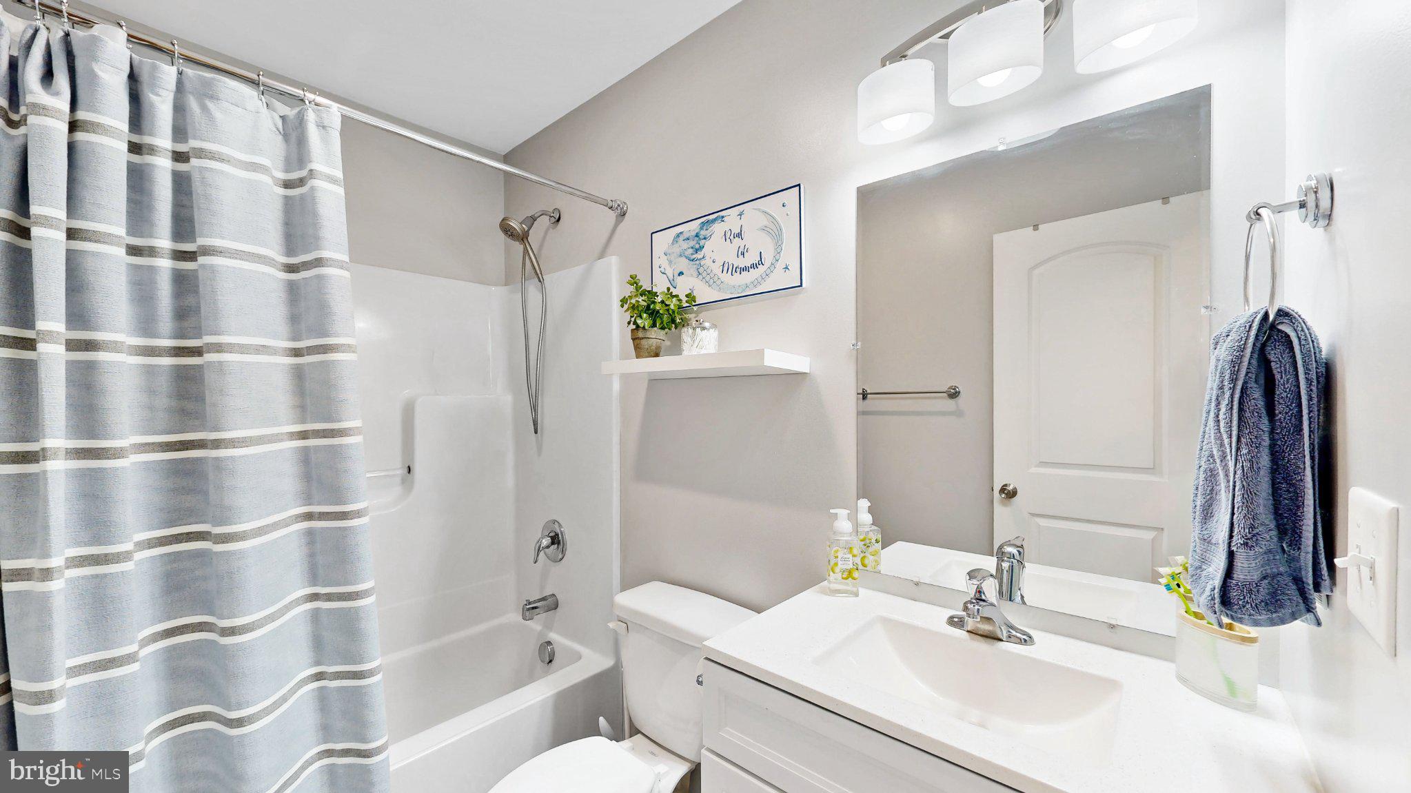HOLLY OAK - Residential