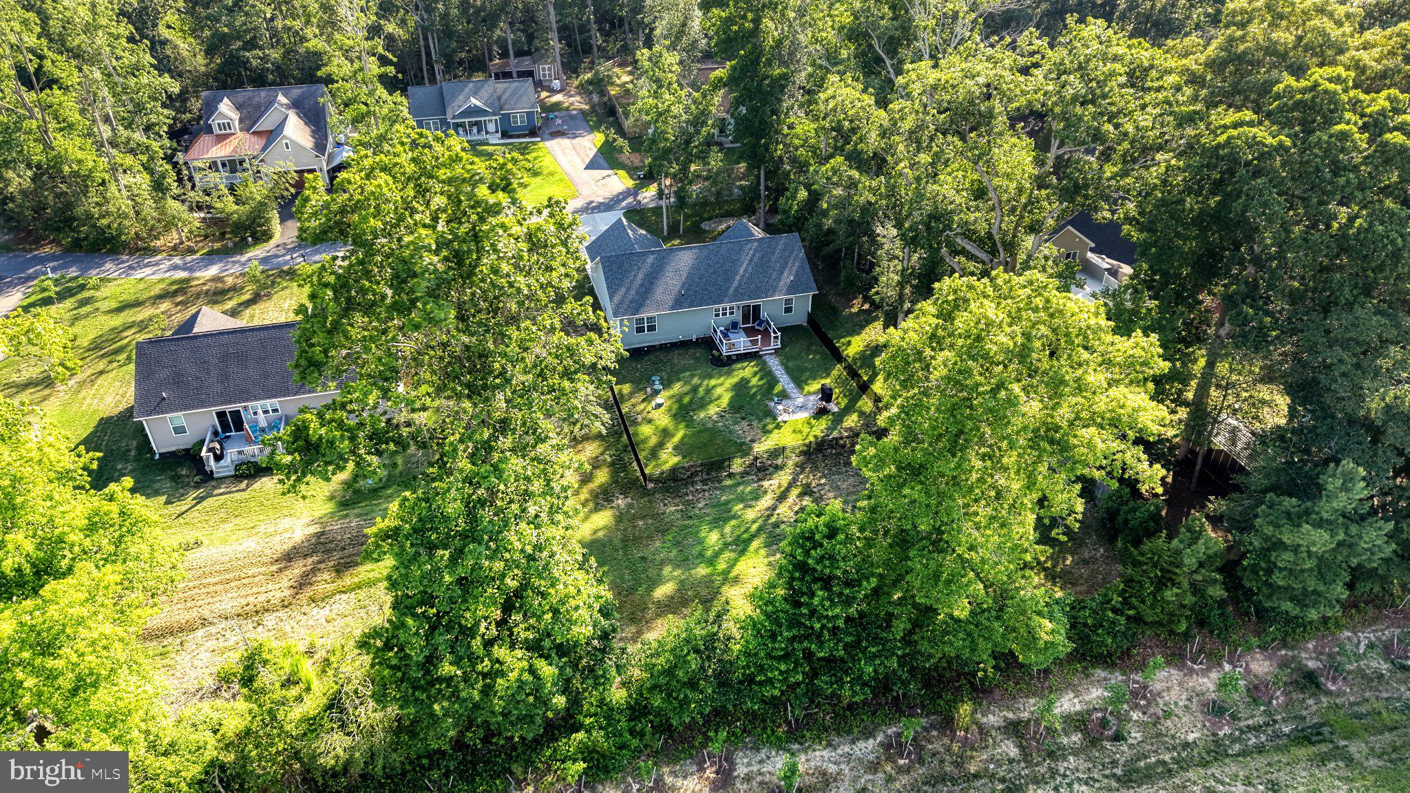 HOLLY OAK - Residential