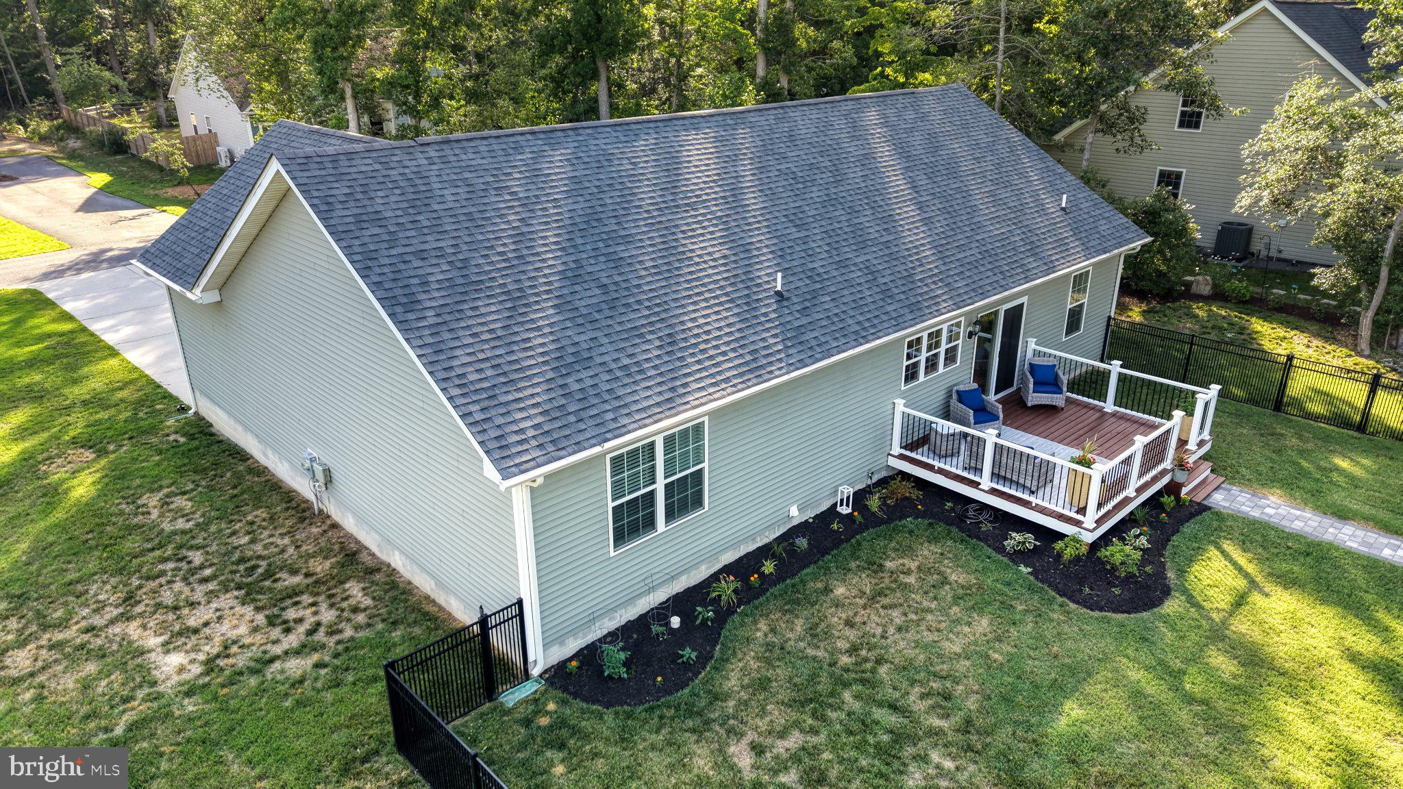 HOLLY OAK - Residential