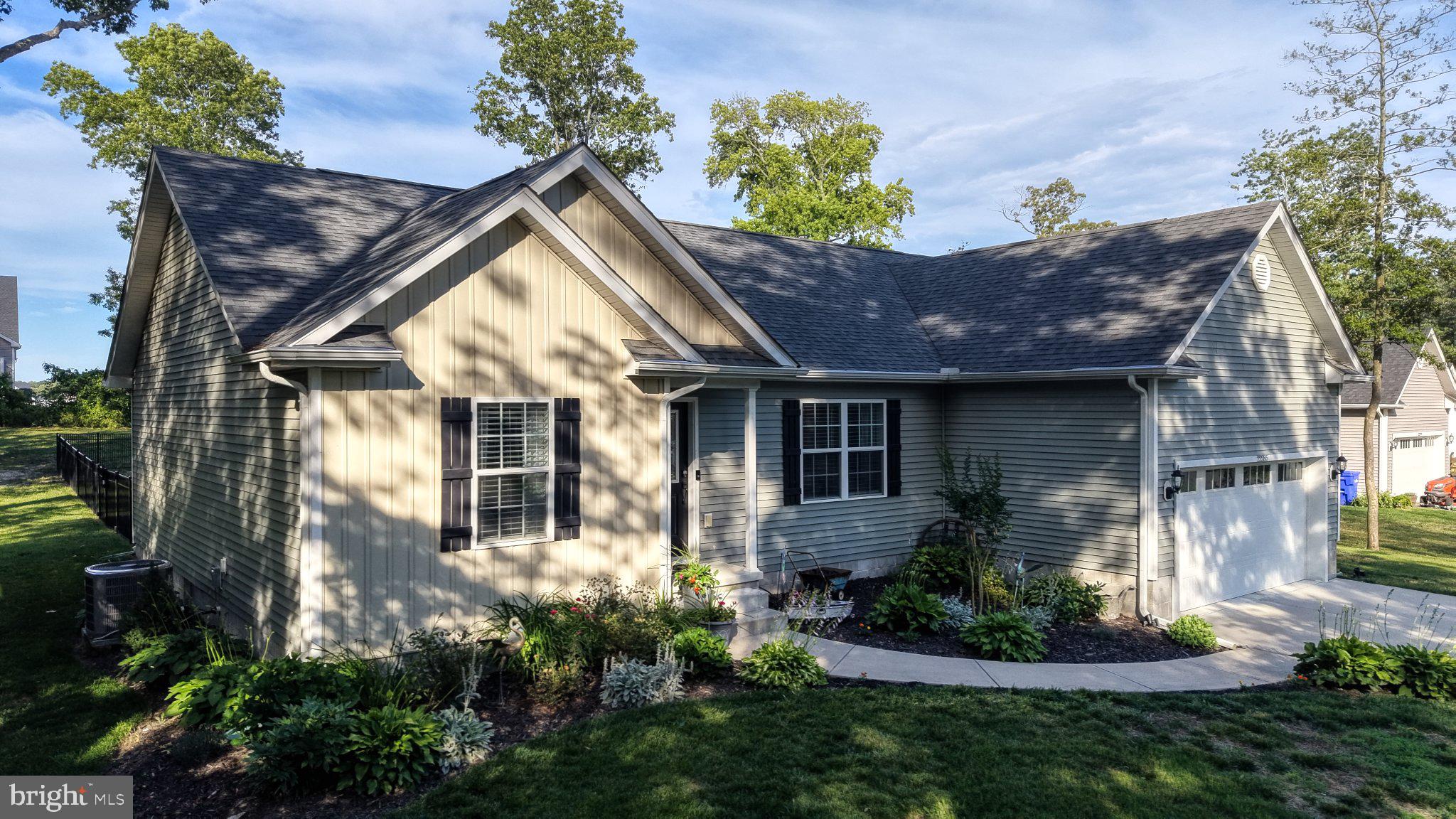 HOLLY OAK - Residential