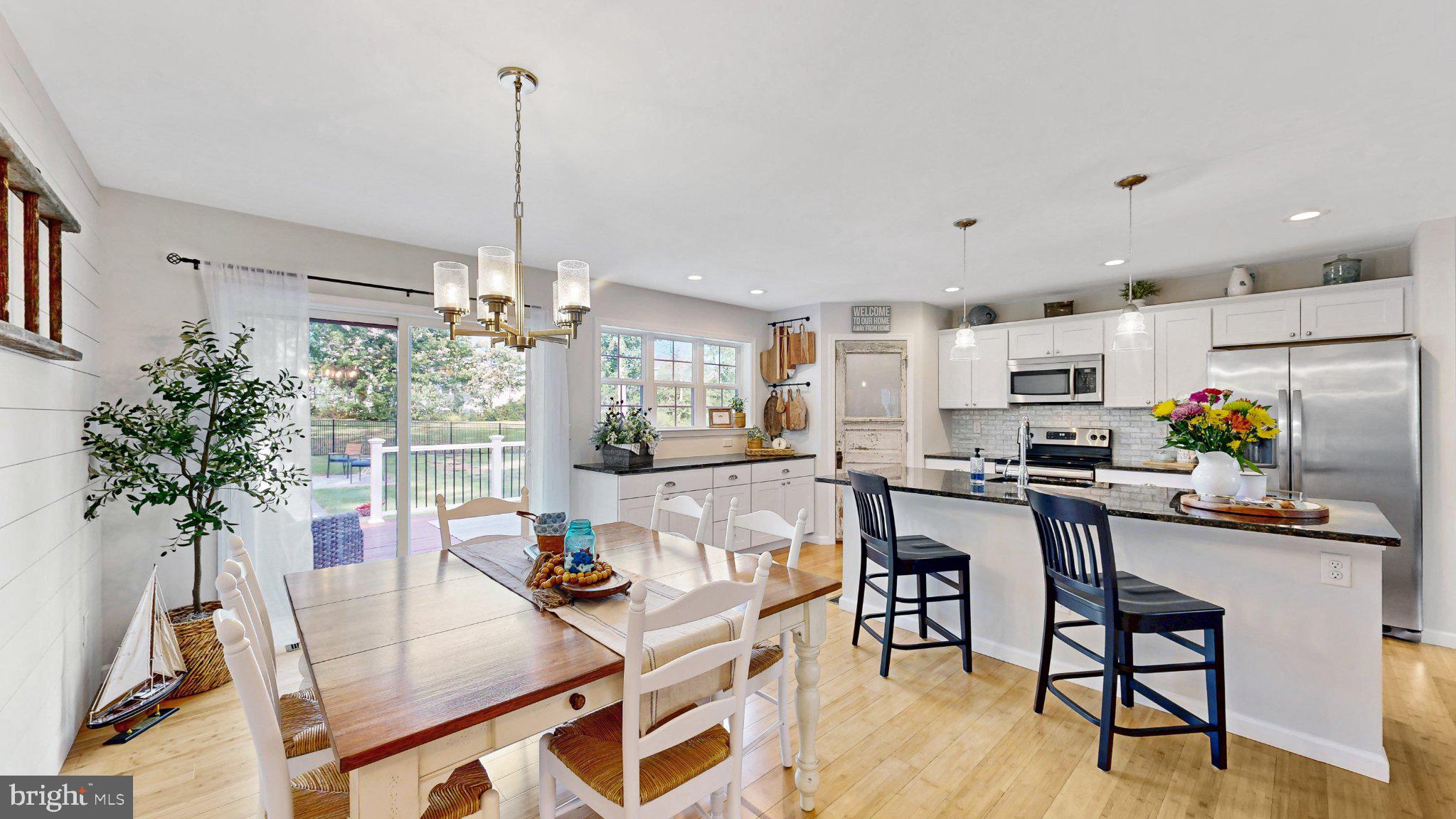 HOLLY OAK - Residential