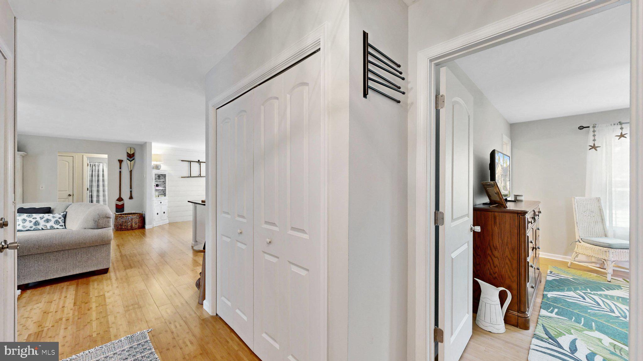 HOLLY OAK - Residential