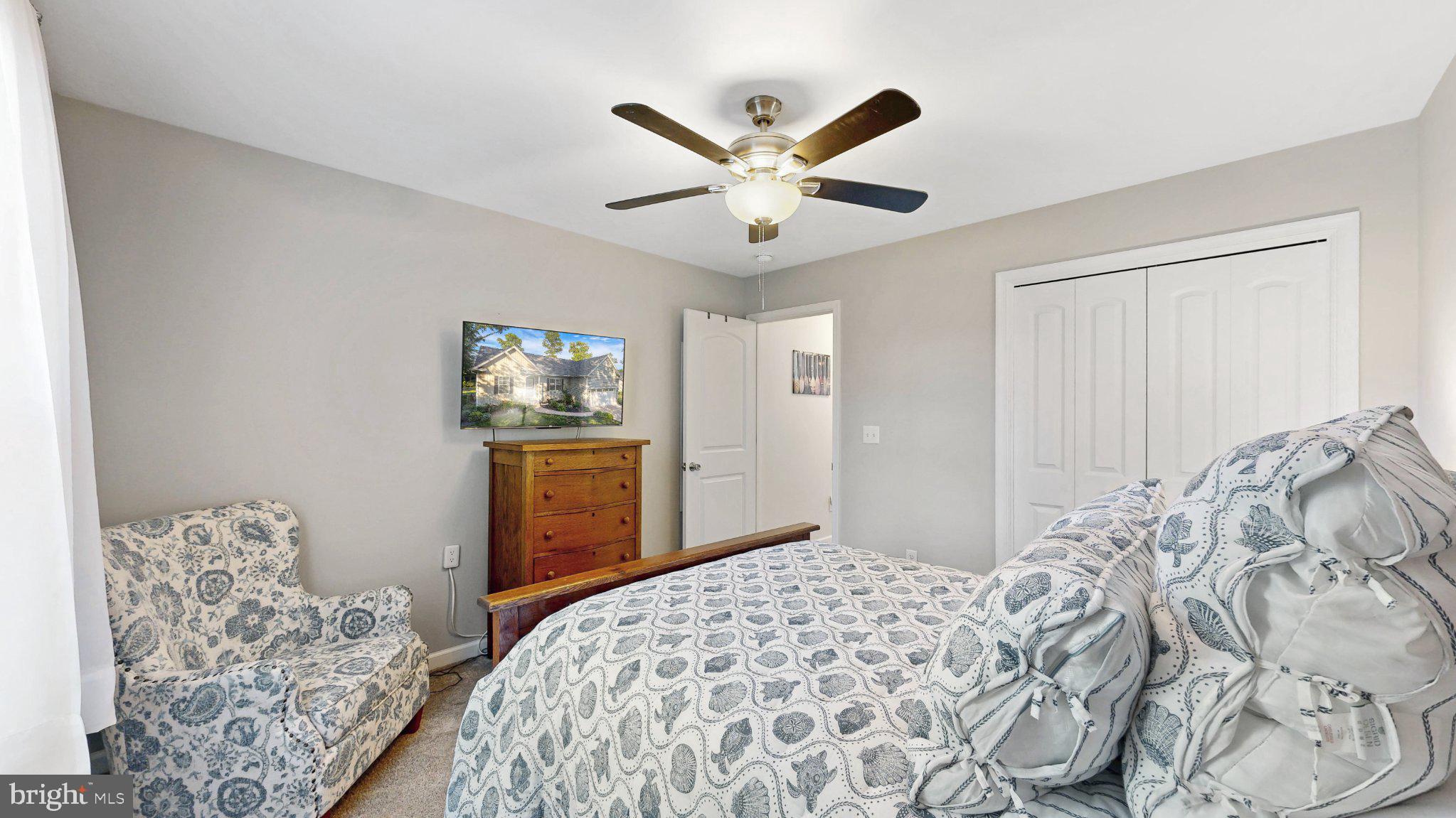 HOLLY OAK - Residential
