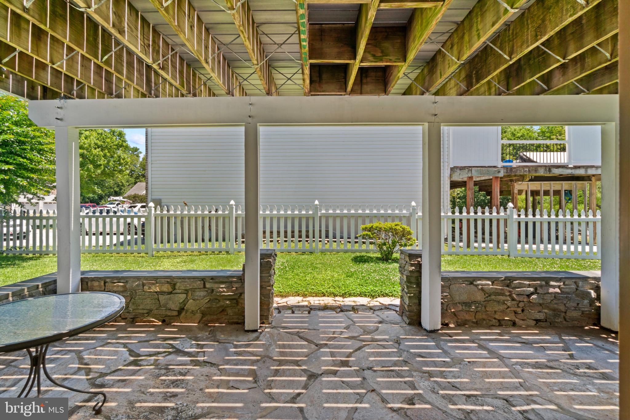 SENECA HARBOR - Residential