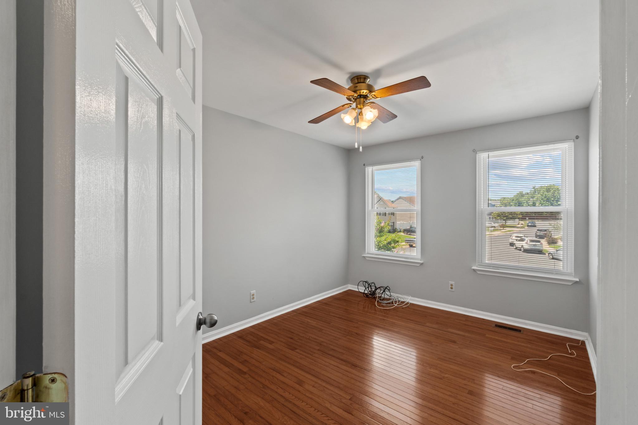 SENECA HARBOR - Residential