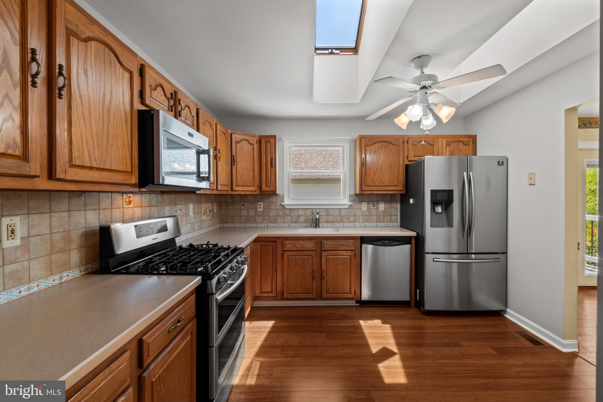 SENECA HARBOR - Residential