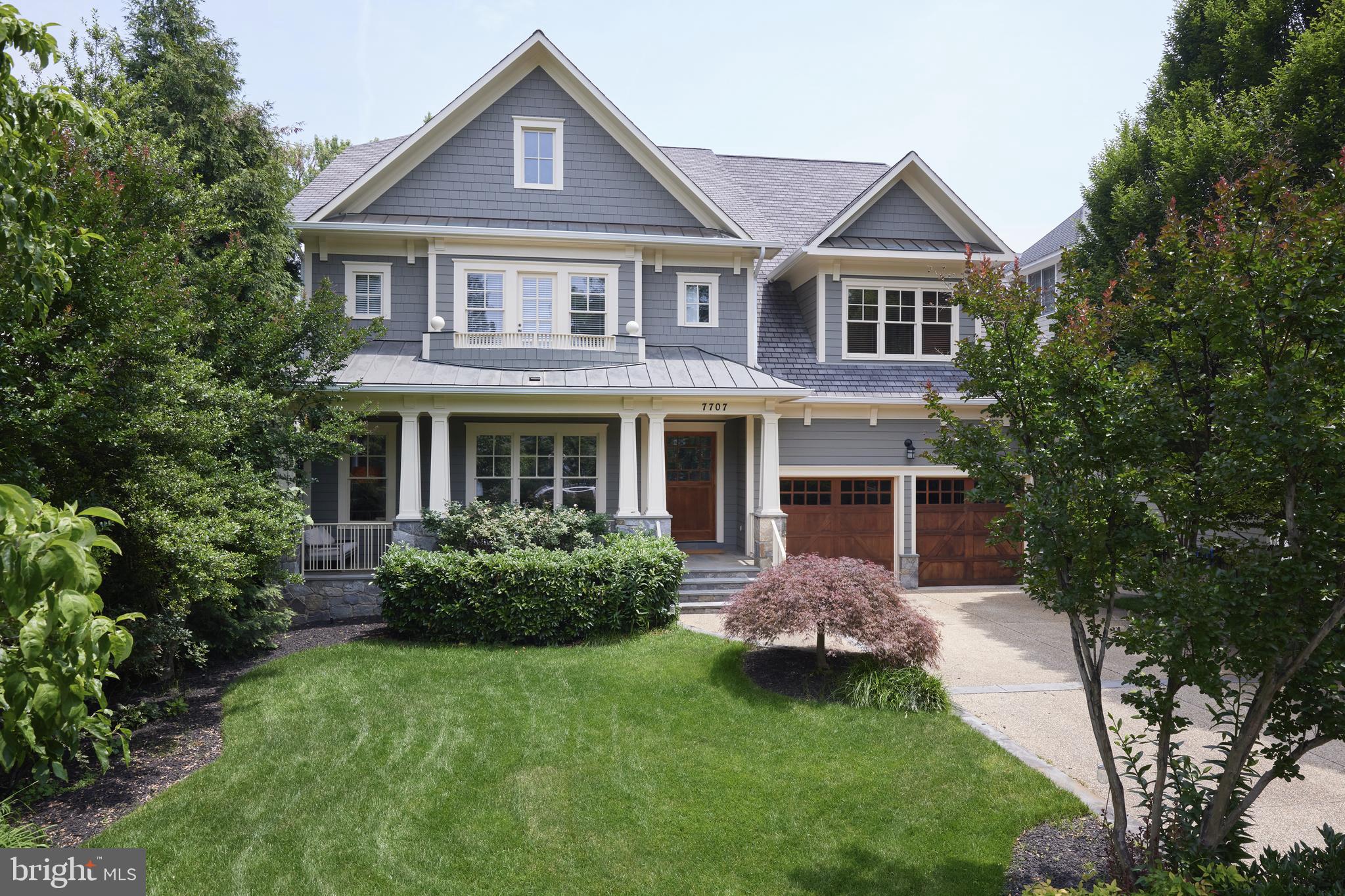 ENGLISH VILLAGE - Residential