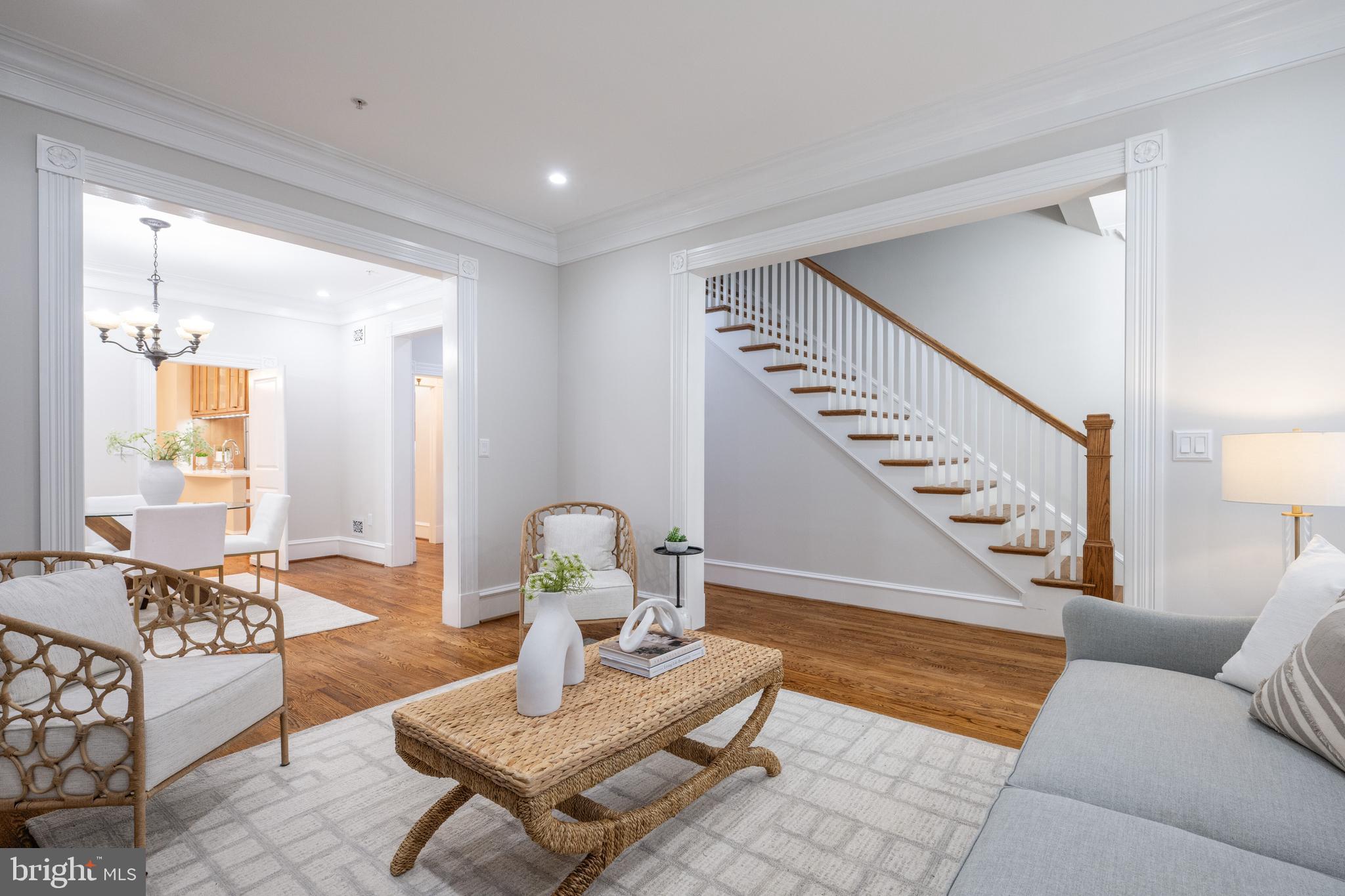 OLD TOWN ALEXANDRIA - Residential