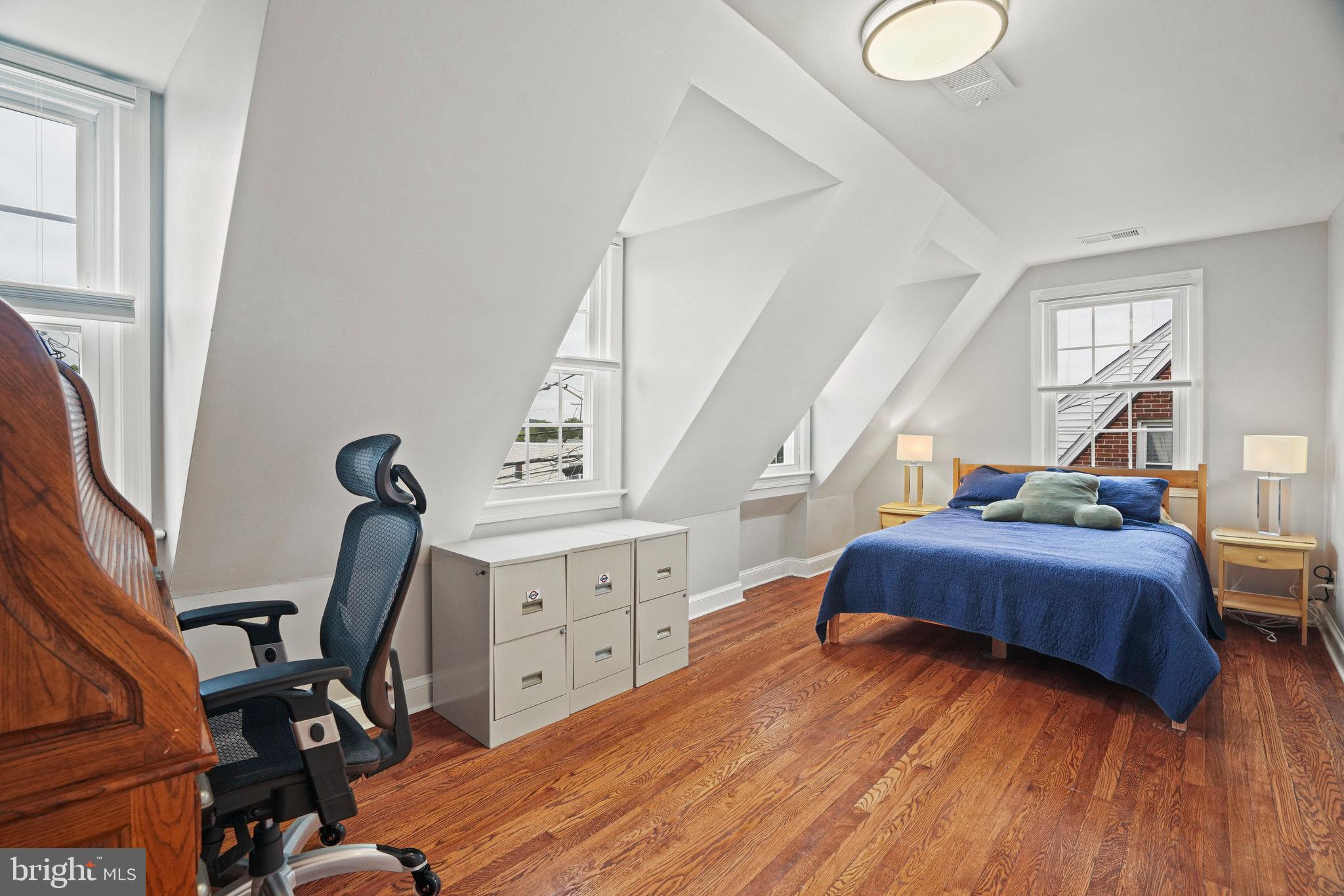 WOODRIDGE - Residential