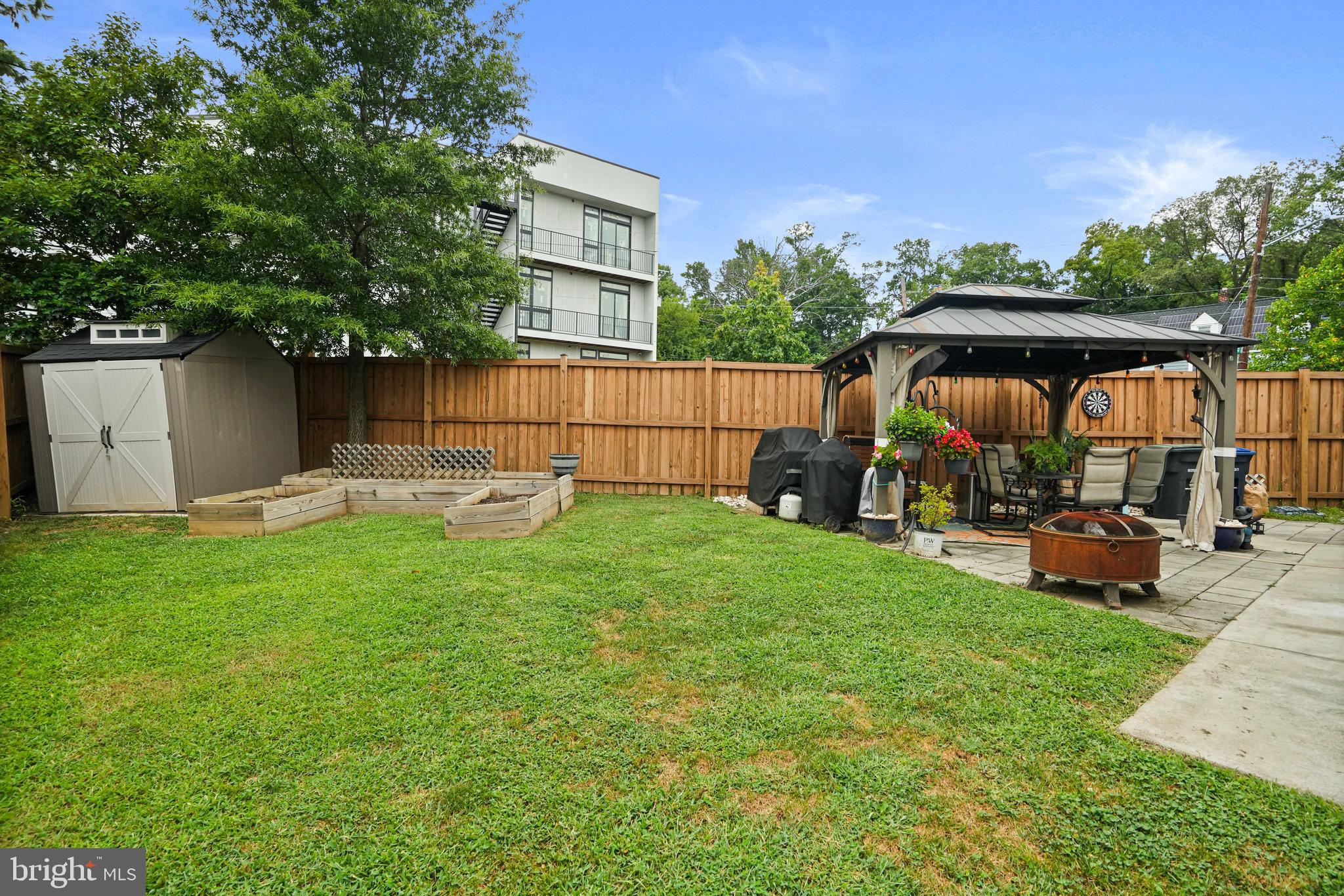WOODRIDGE - Residential