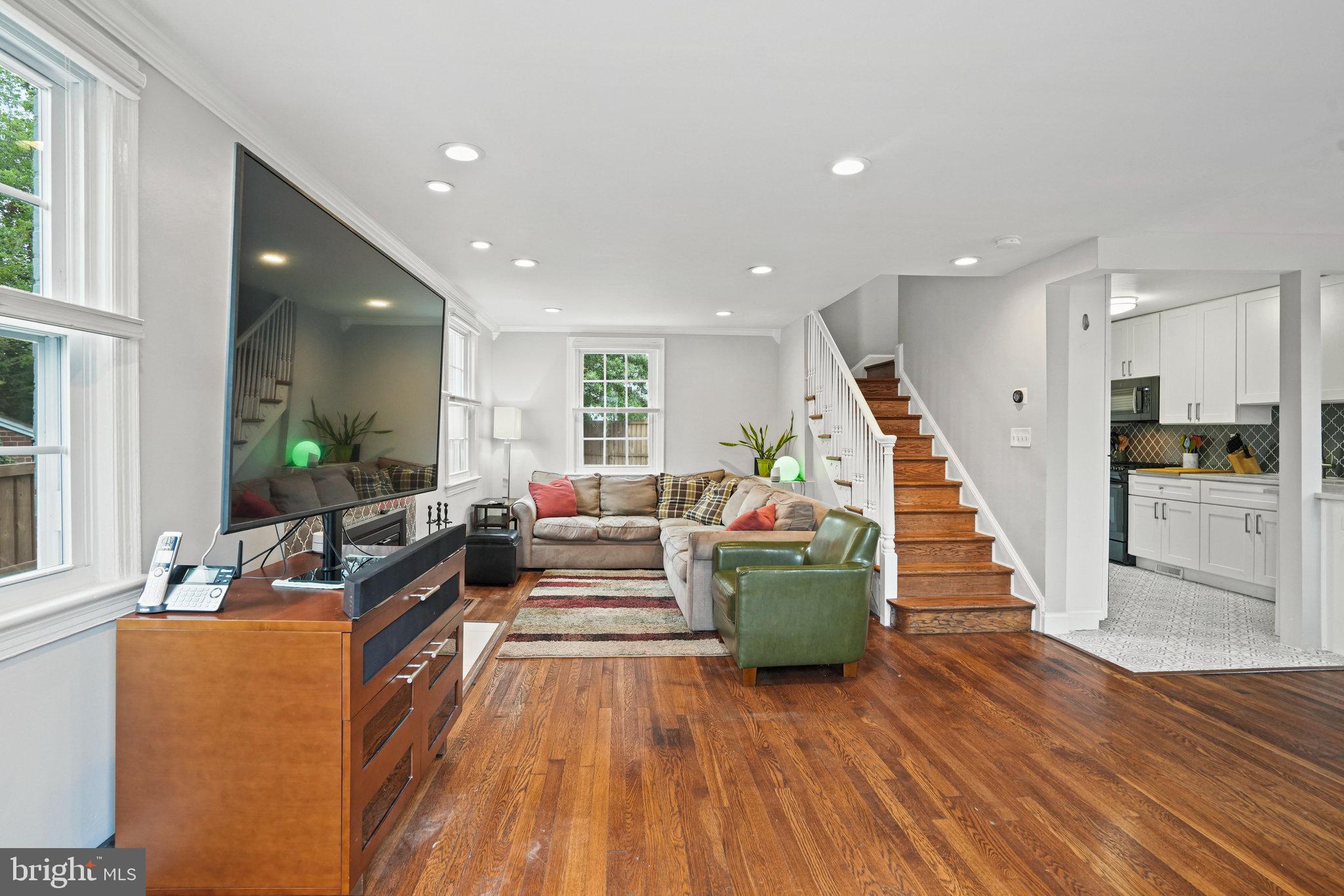 WOODRIDGE - Residential
