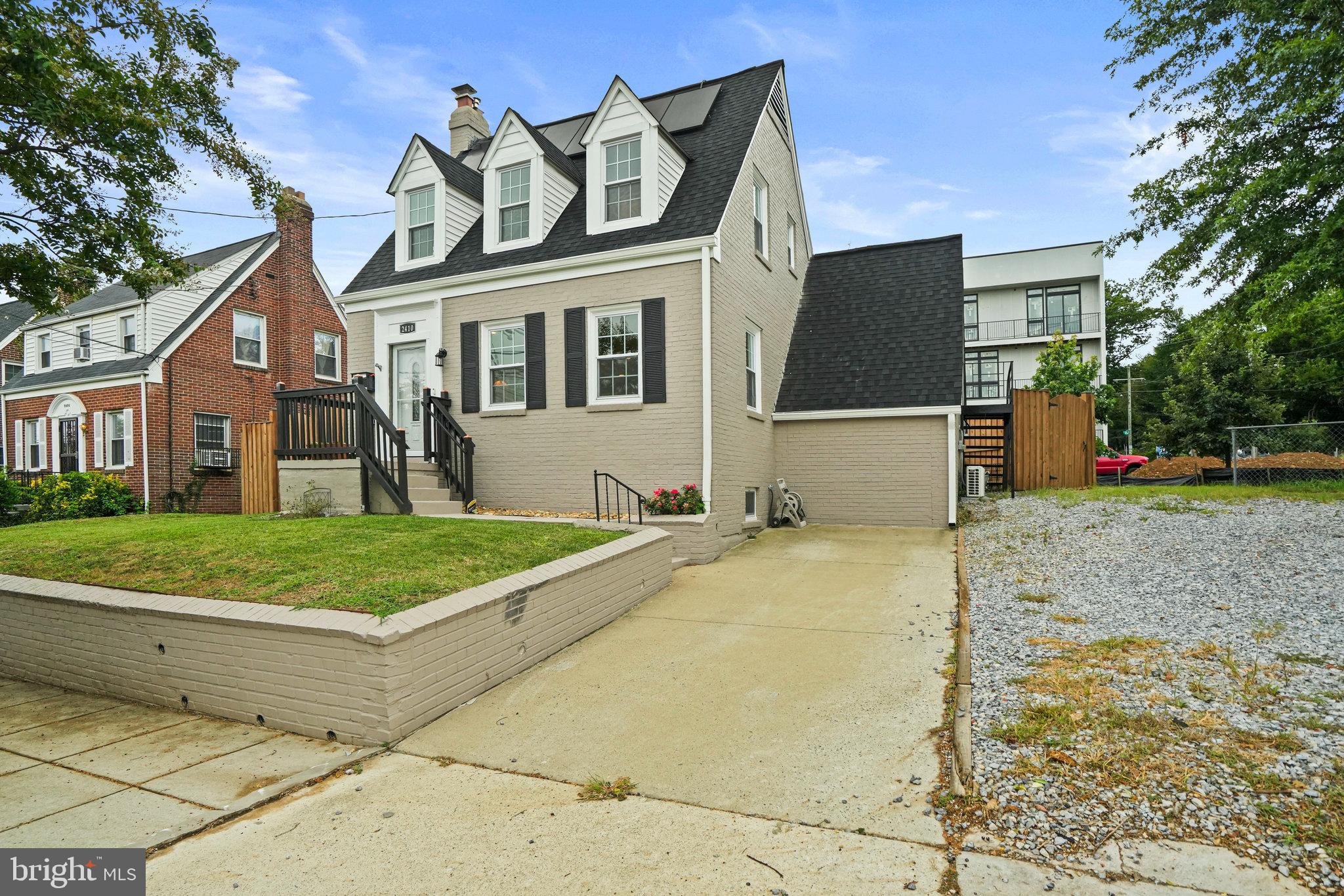 WOODRIDGE - Residential