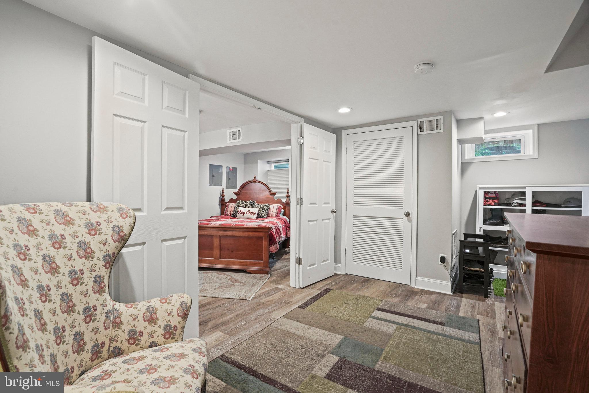 WOODRIDGE - Residential