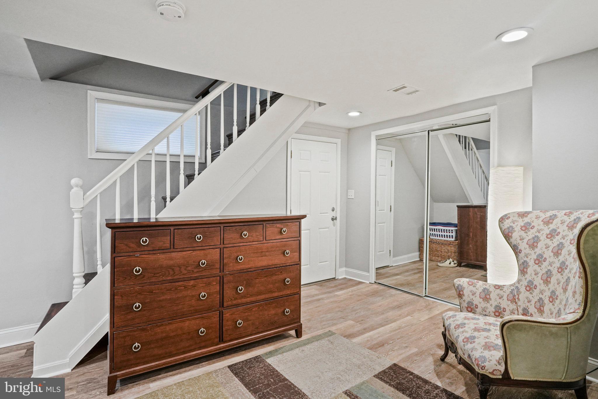 WOODRIDGE - Residential