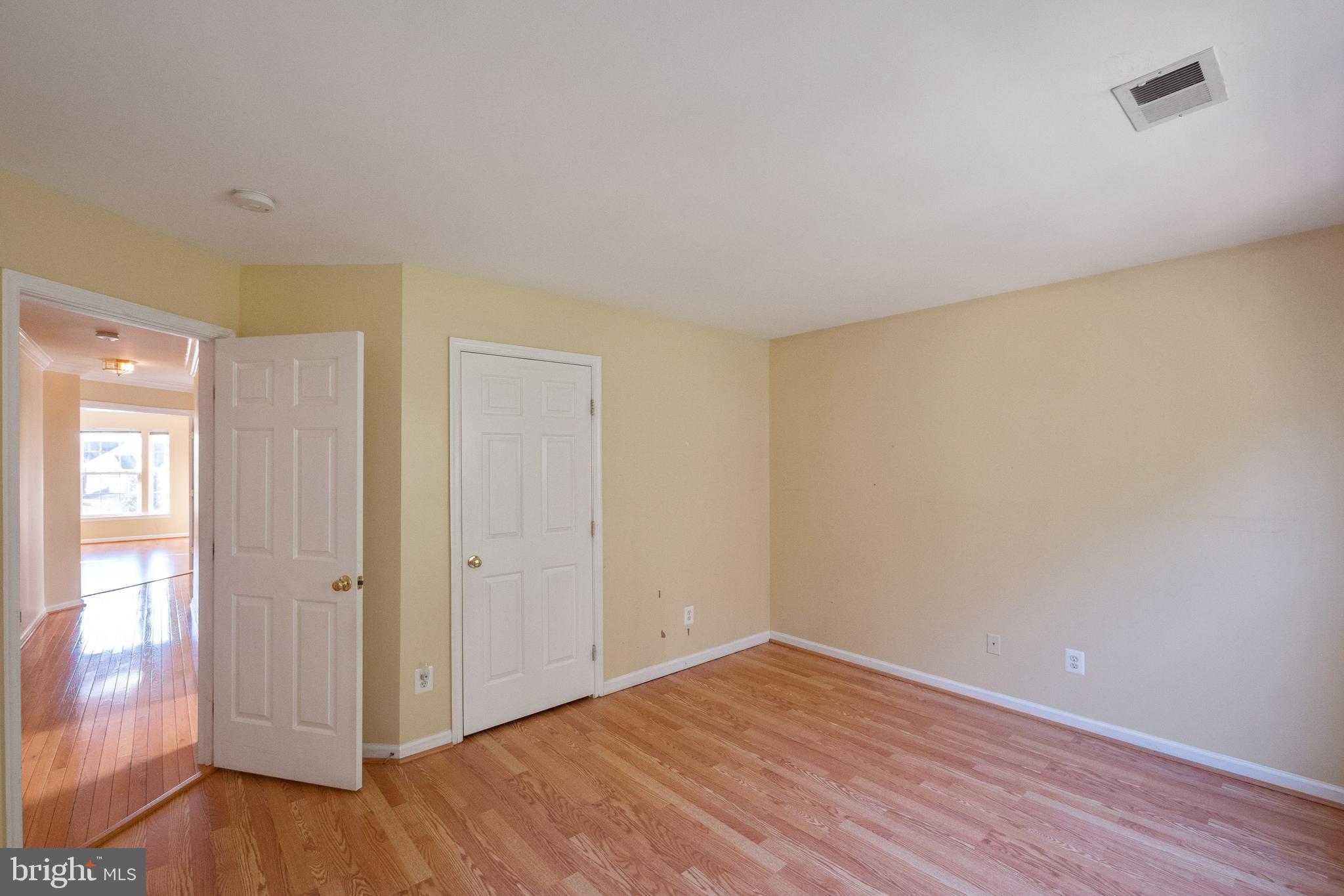 MAYWOOD - Residential Lease