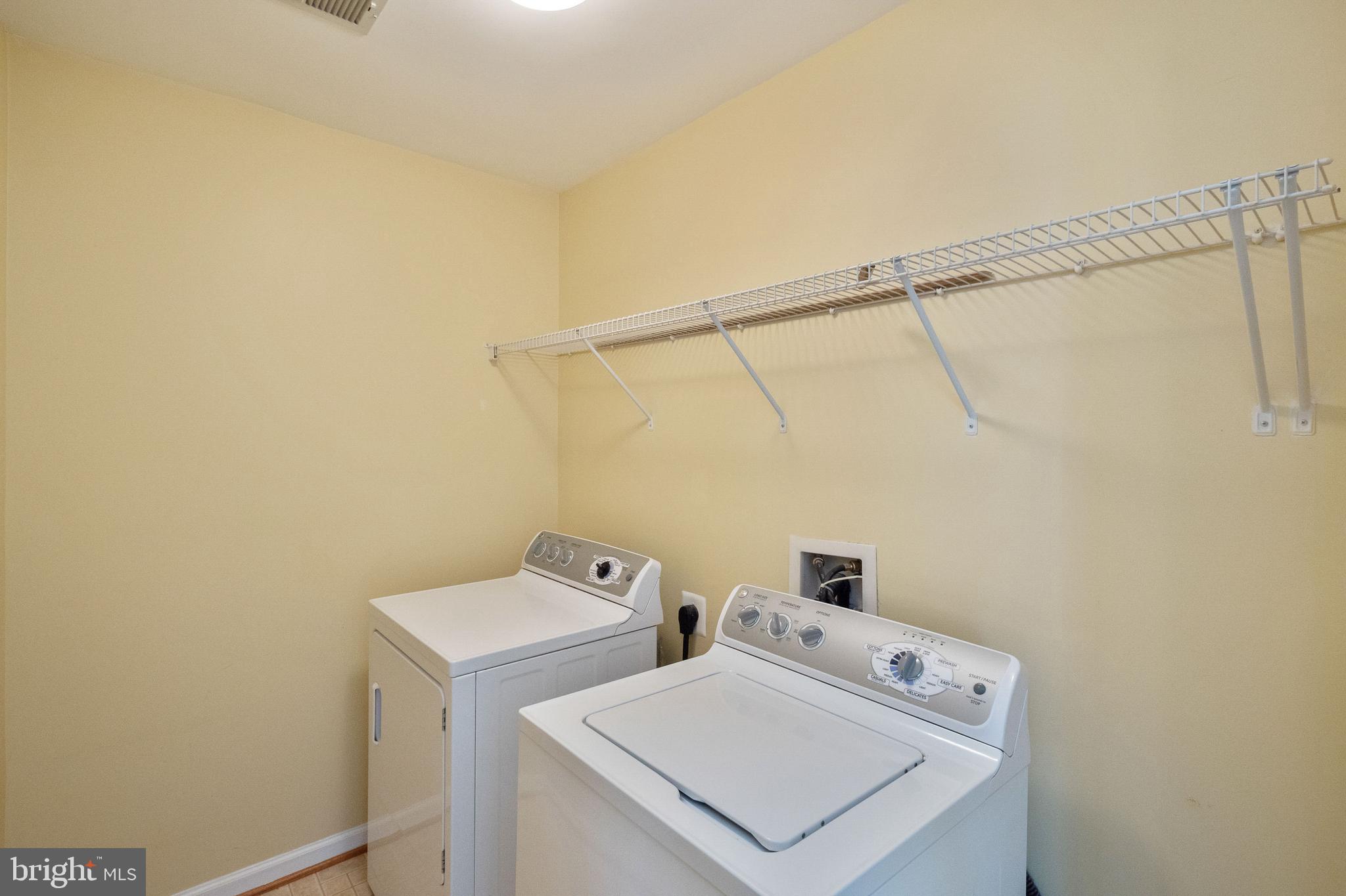 MAYWOOD - Residential Lease