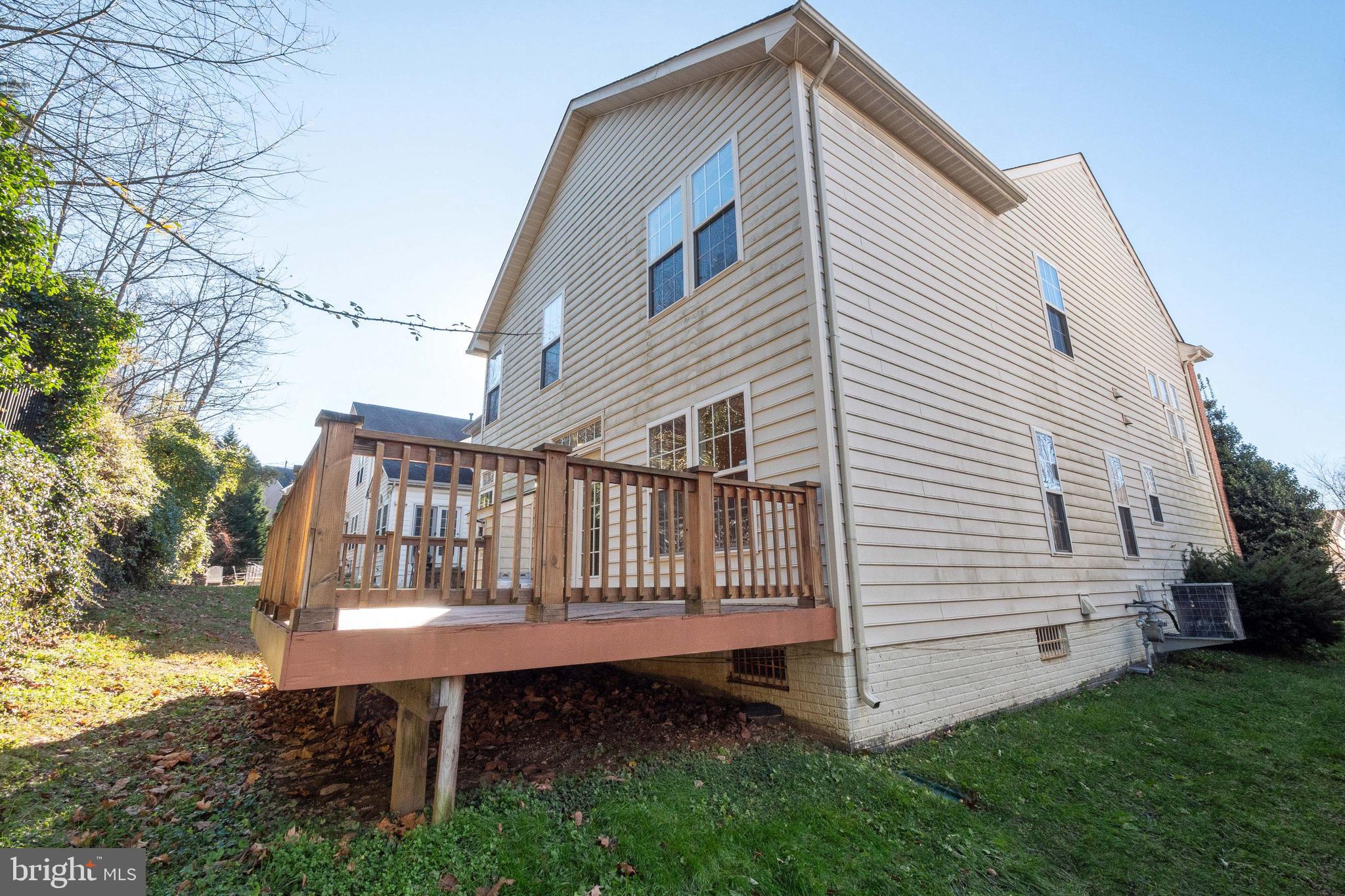 MAYWOOD - Residential Lease