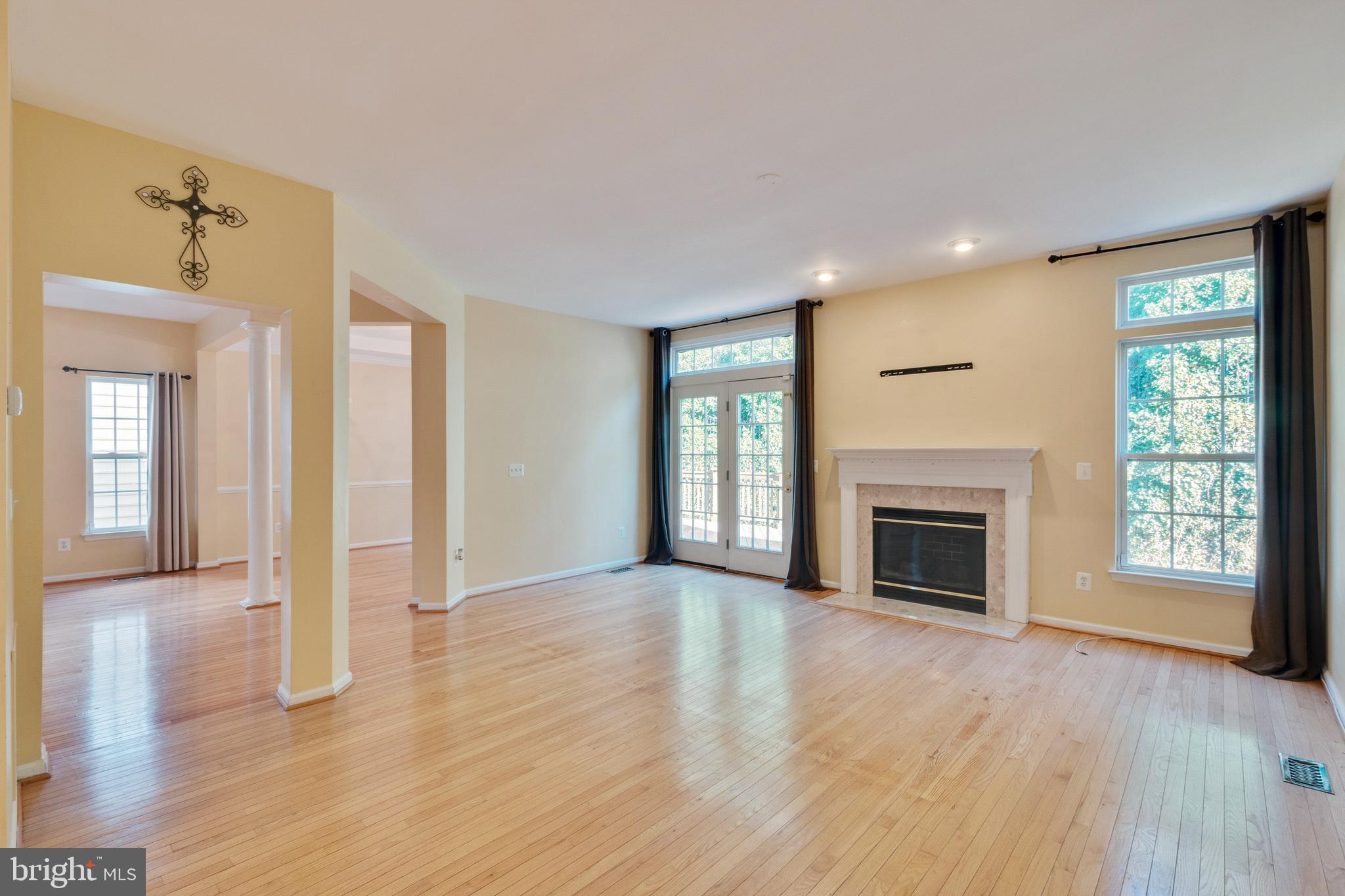 MAYWOOD - Residential Lease