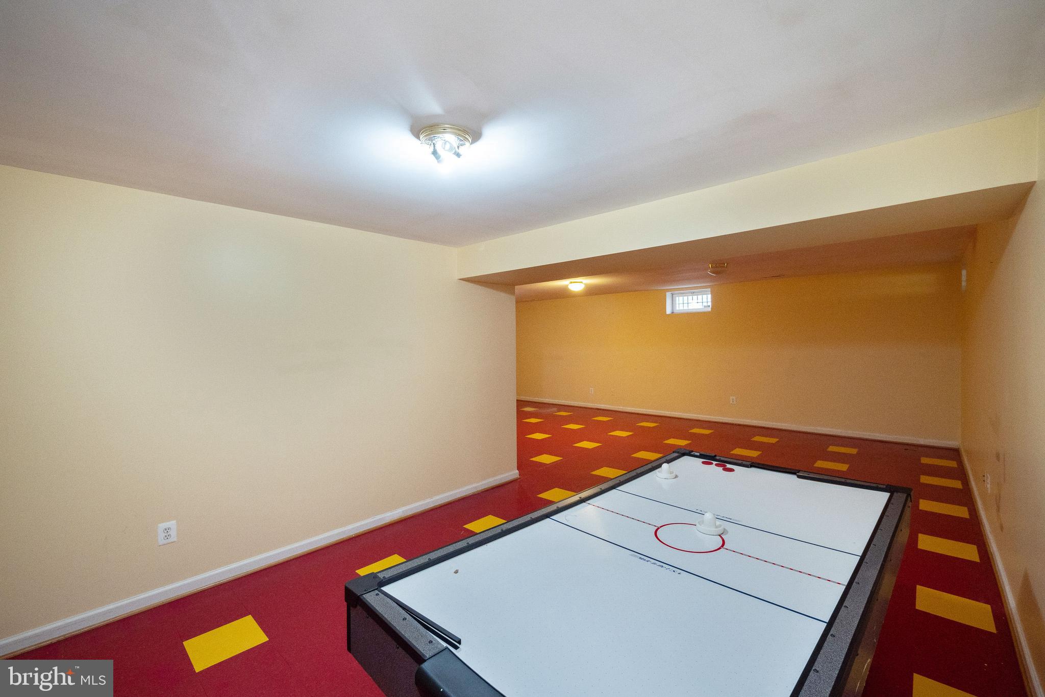 MAYWOOD - Residential Lease
