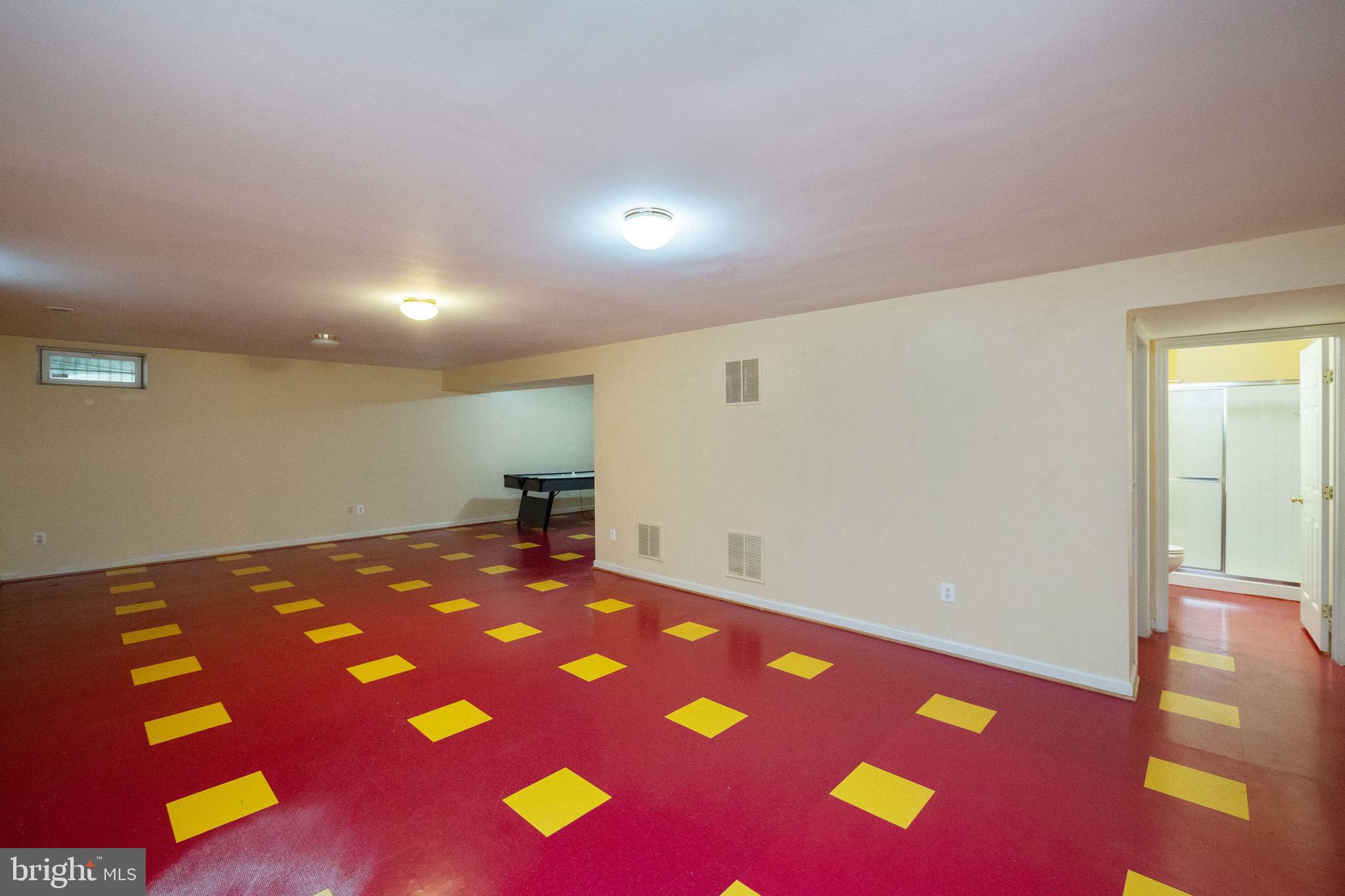 MAYWOOD - Residential Lease