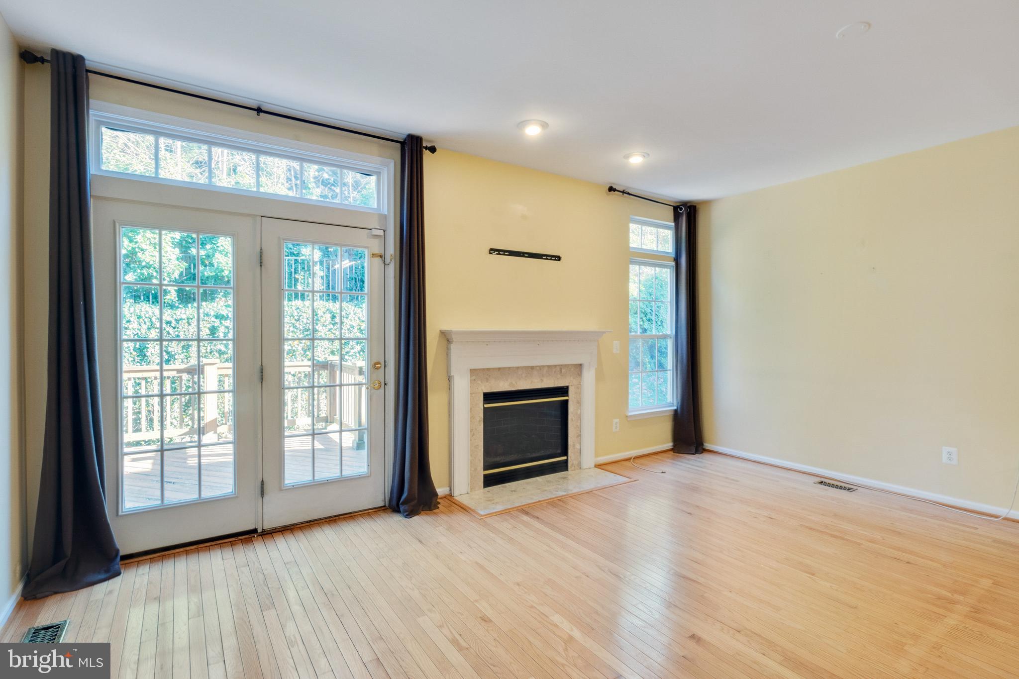 MAYWOOD - Residential Lease