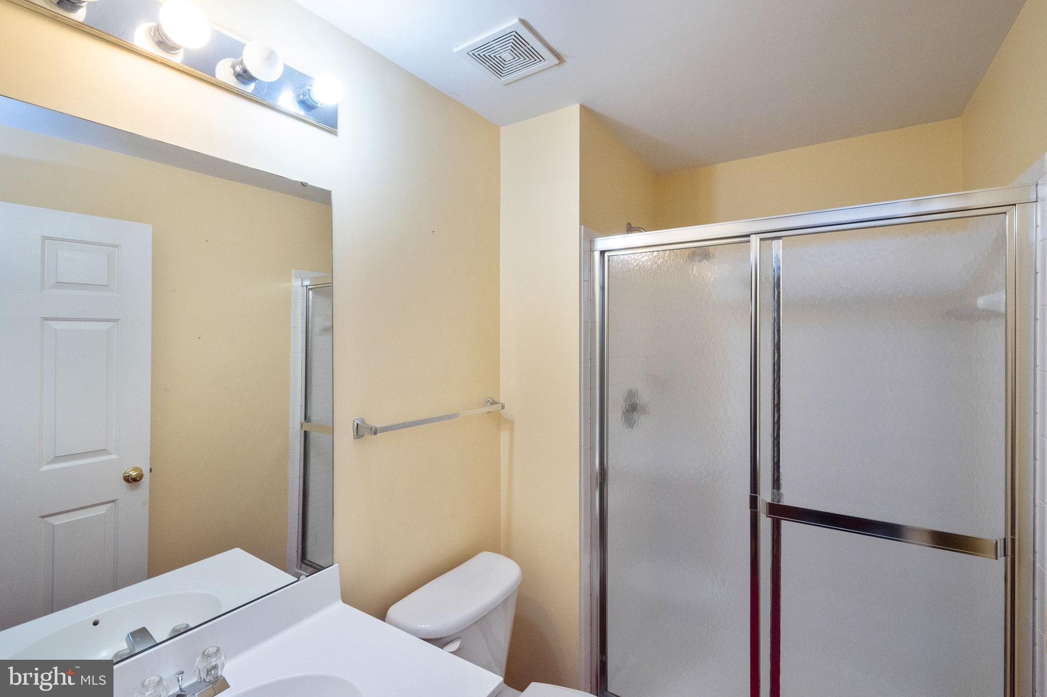 MAYWOOD - Residential Lease