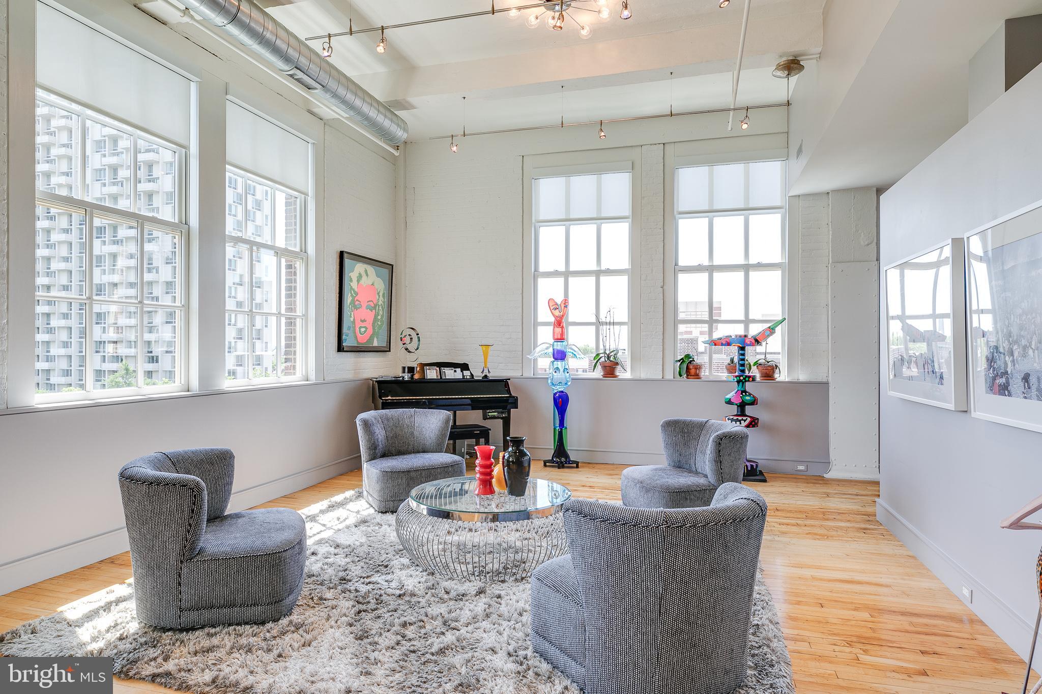 WASHINGTON SQ WEST - Residential