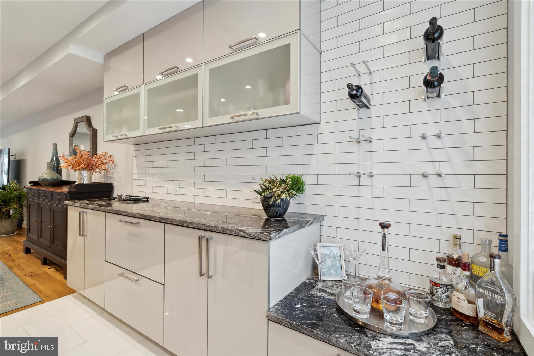 FAIRMOUNT - Residential