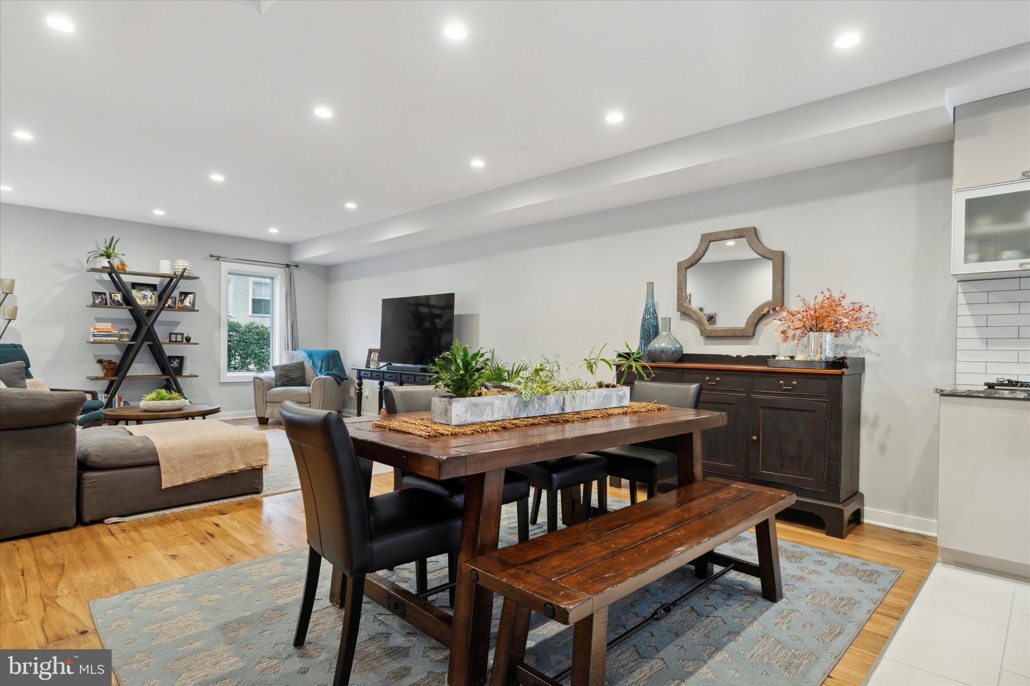 FAIRMOUNT - Residential