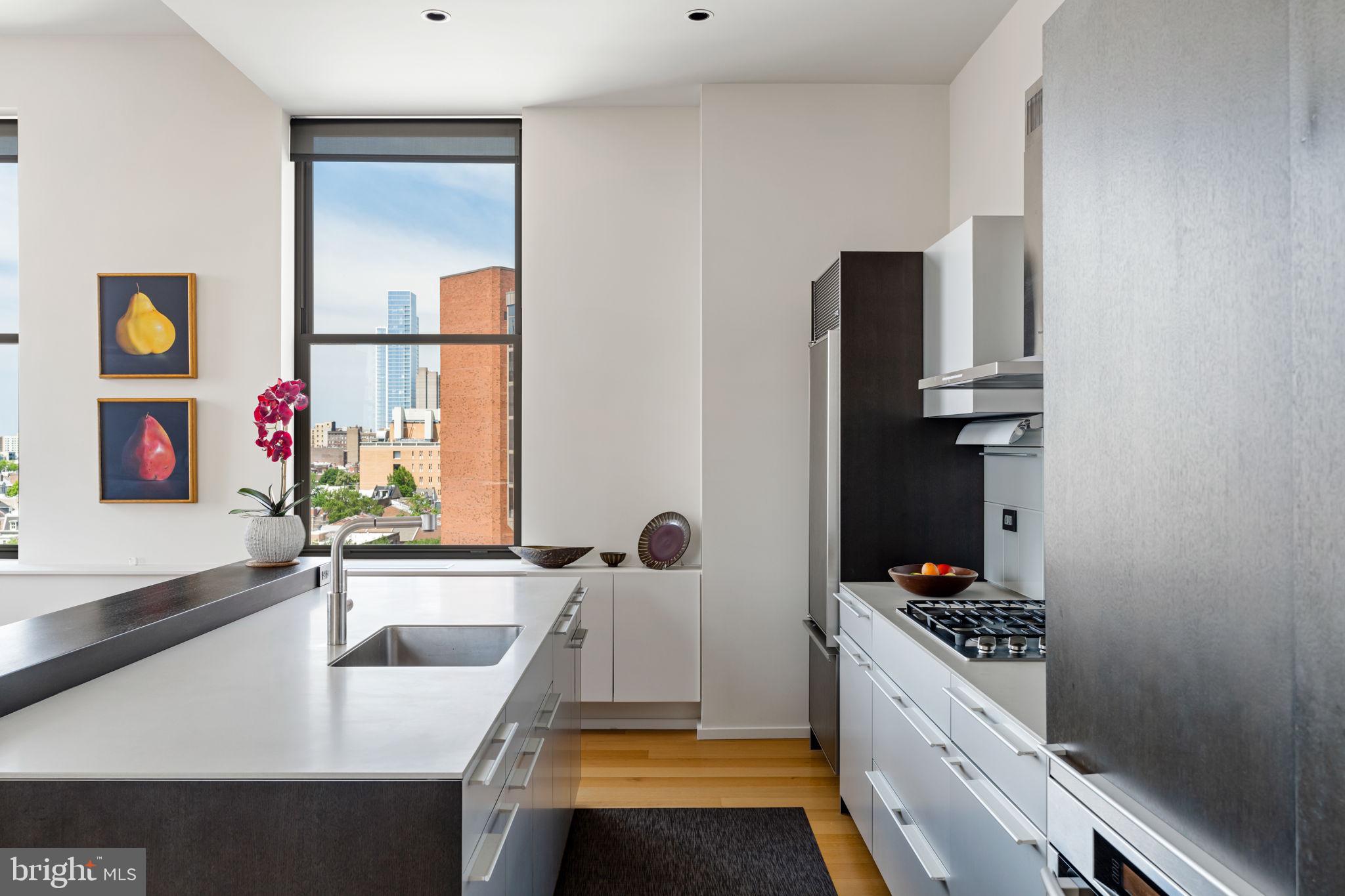 SOCIETY HILL - Residential
