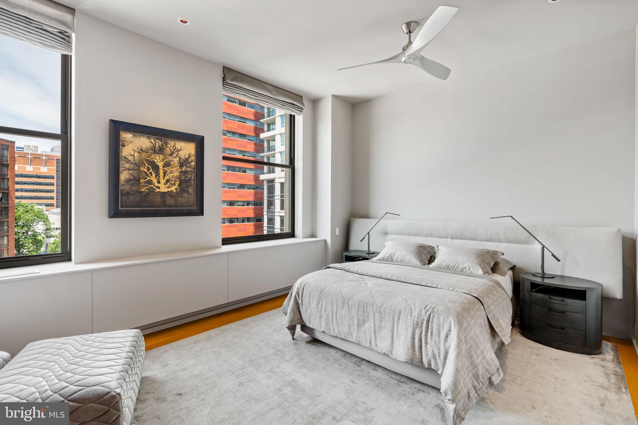 SOCIETY HILL - Residential