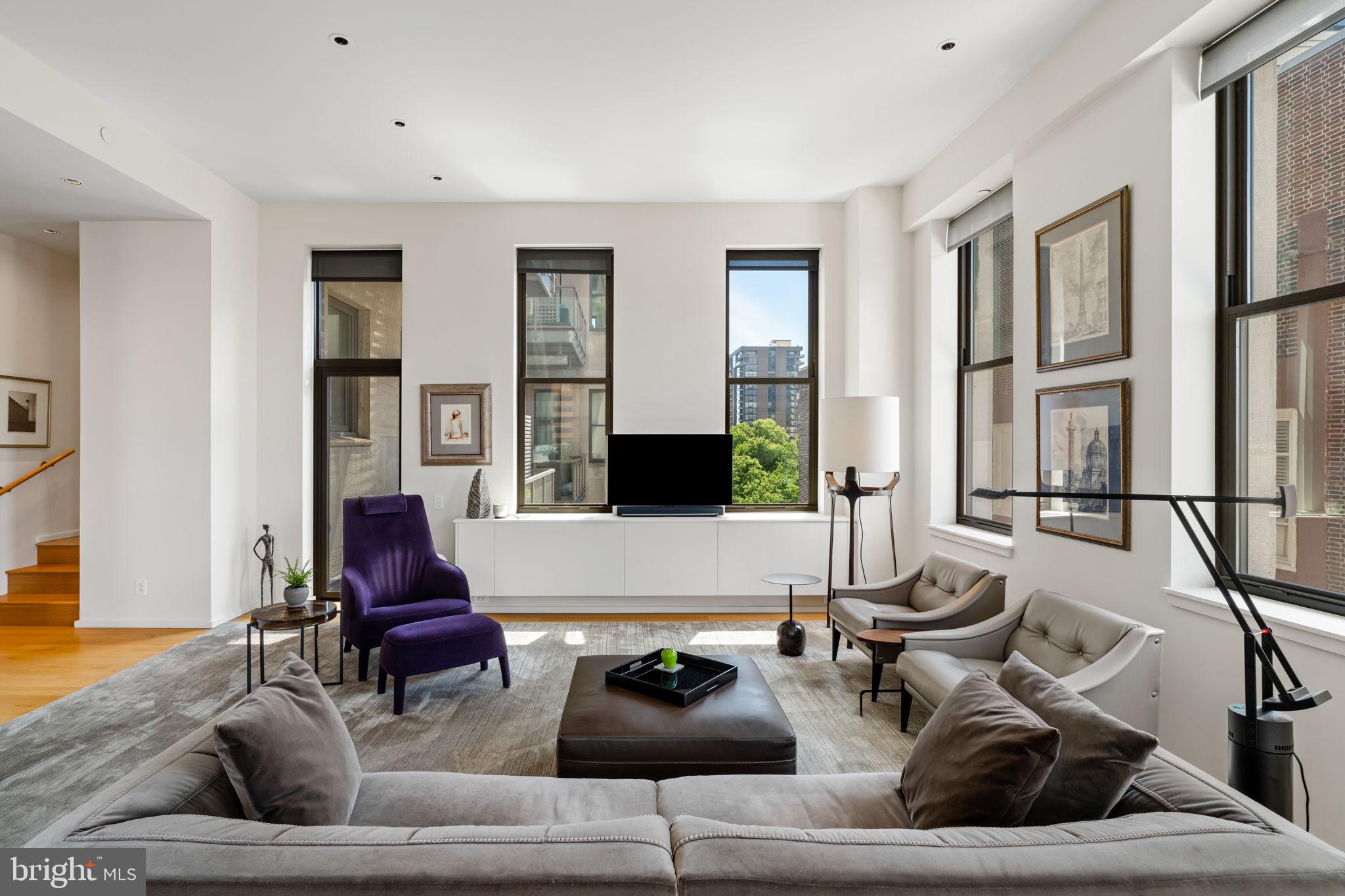 SOCIETY HILL - Residential