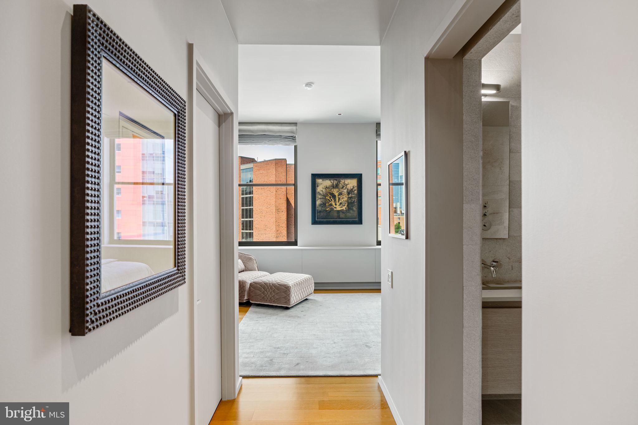 SOCIETY HILL - Residential