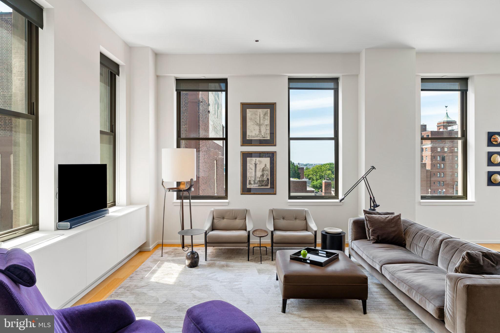 SOCIETY HILL - Residential