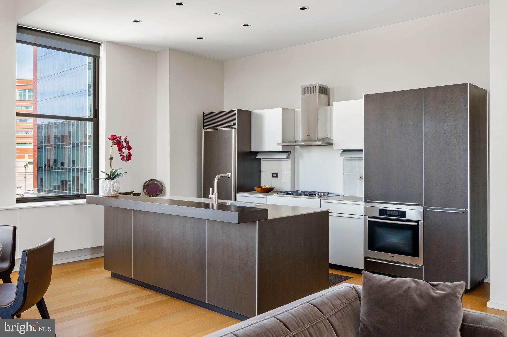 SOCIETY HILL - Residential