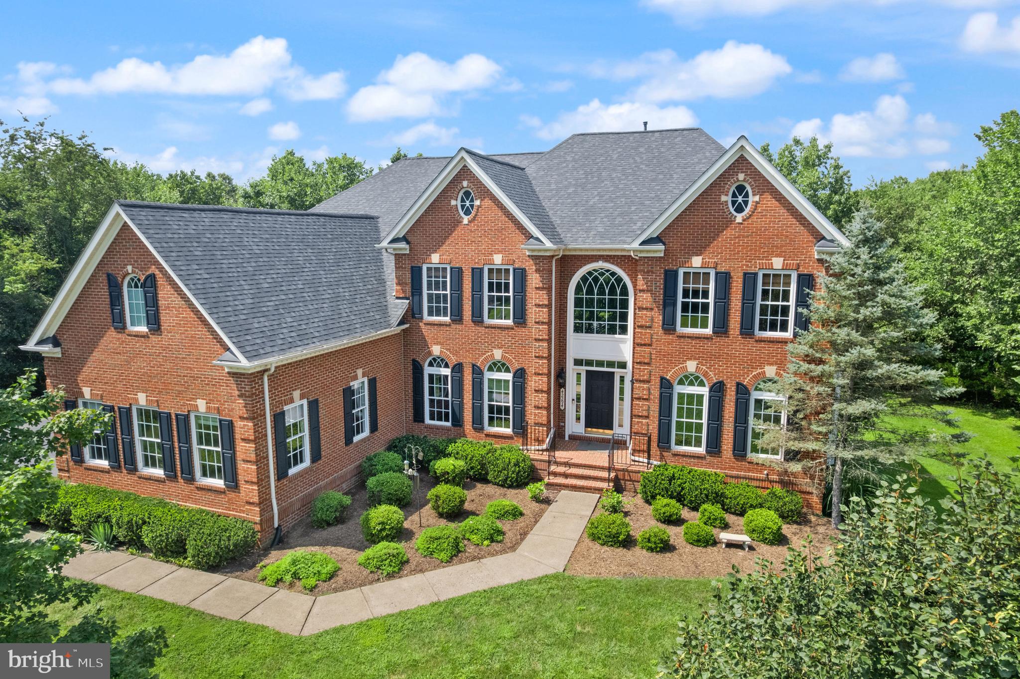 CEDAR CREST - Residential