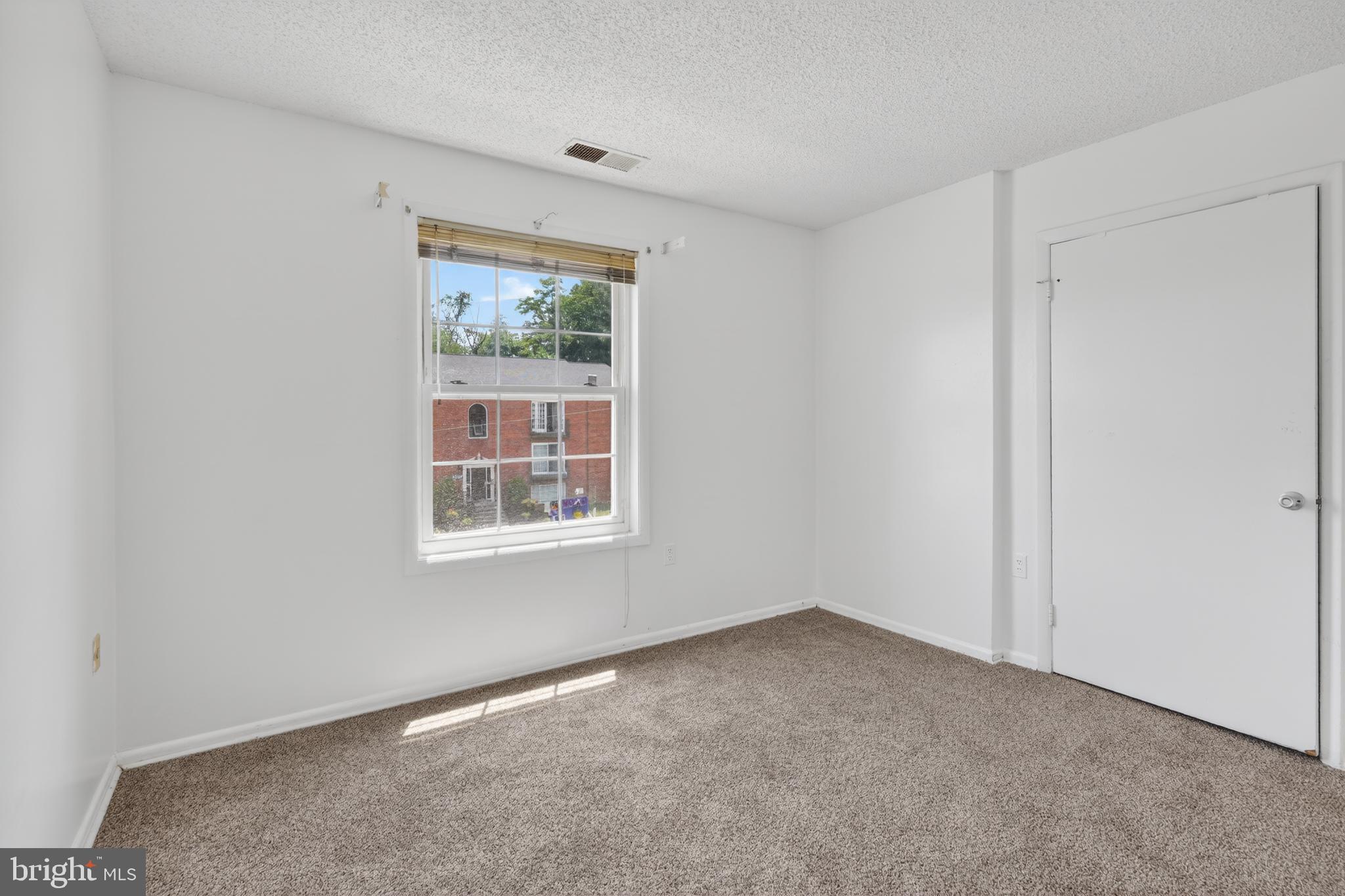 SWANN HILL CONDOMINIUMS - Residential