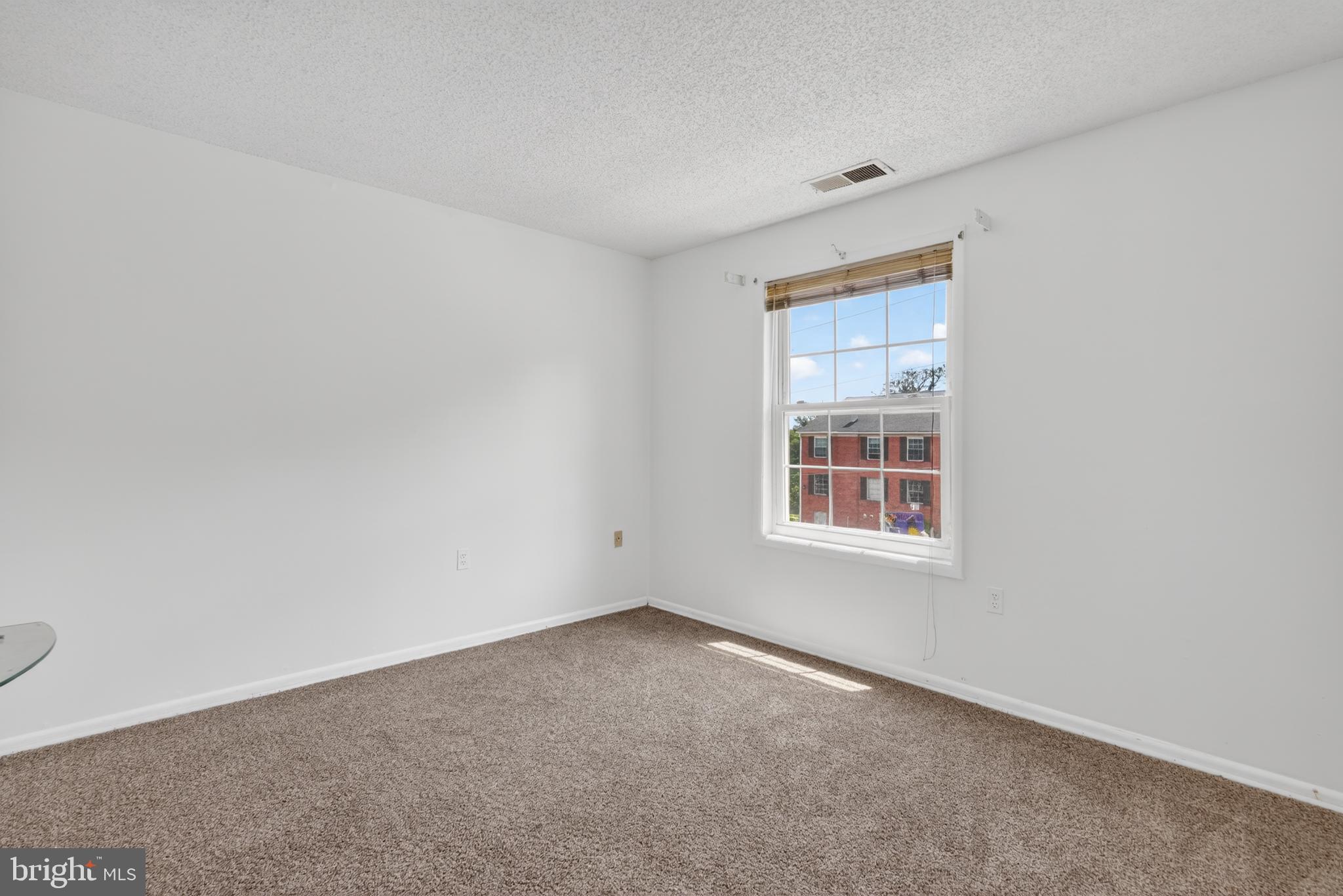 SWANN HILL CONDOMINIUMS - Residential