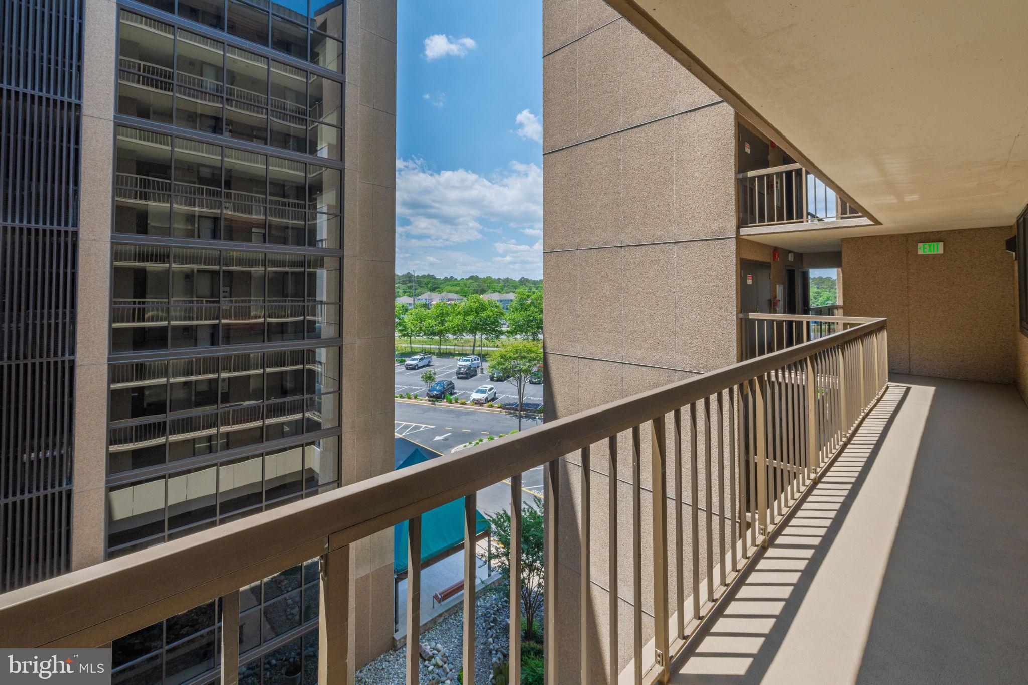 SEA COLONY EAST - Residential