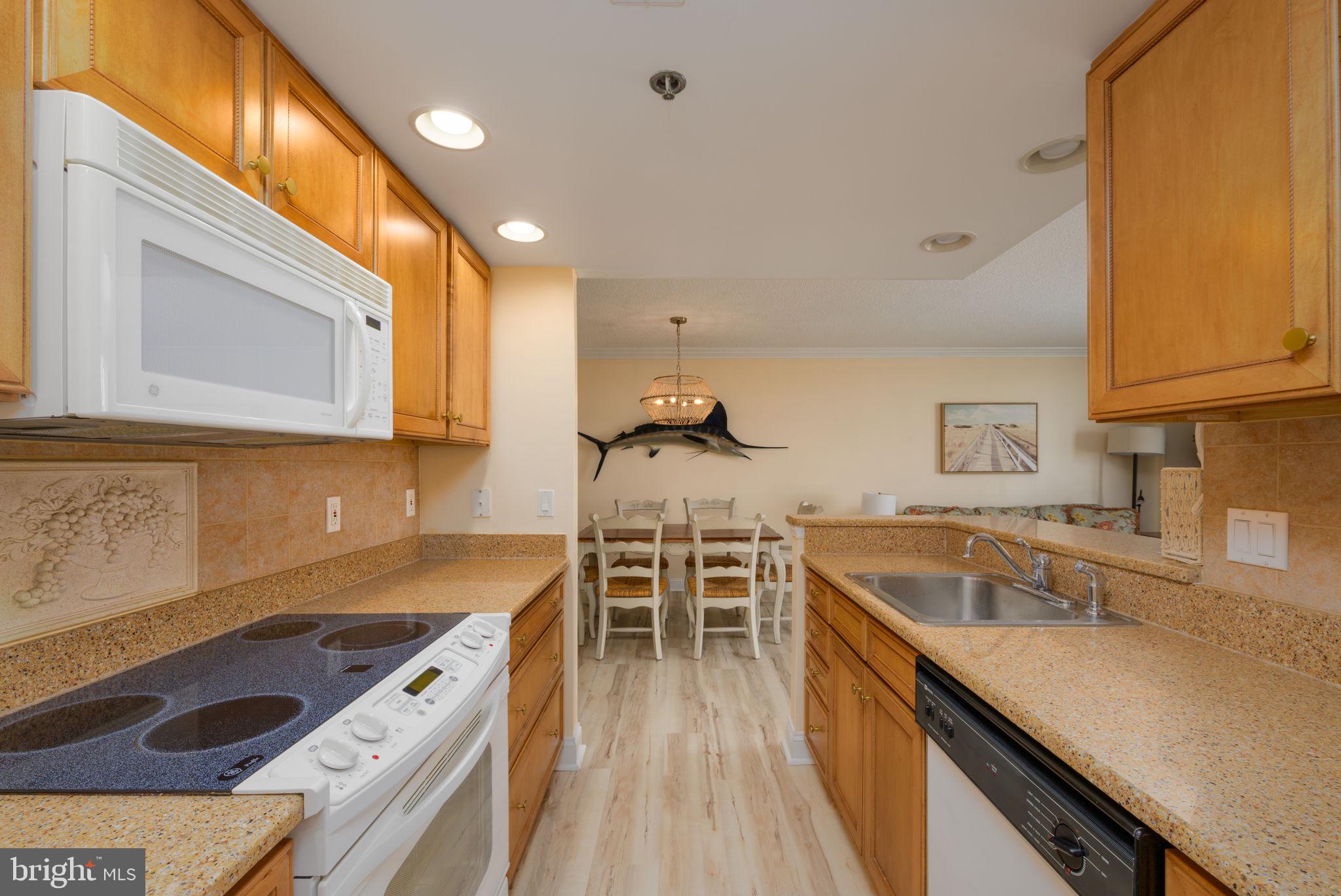 SEA COLONY EAST - Residential