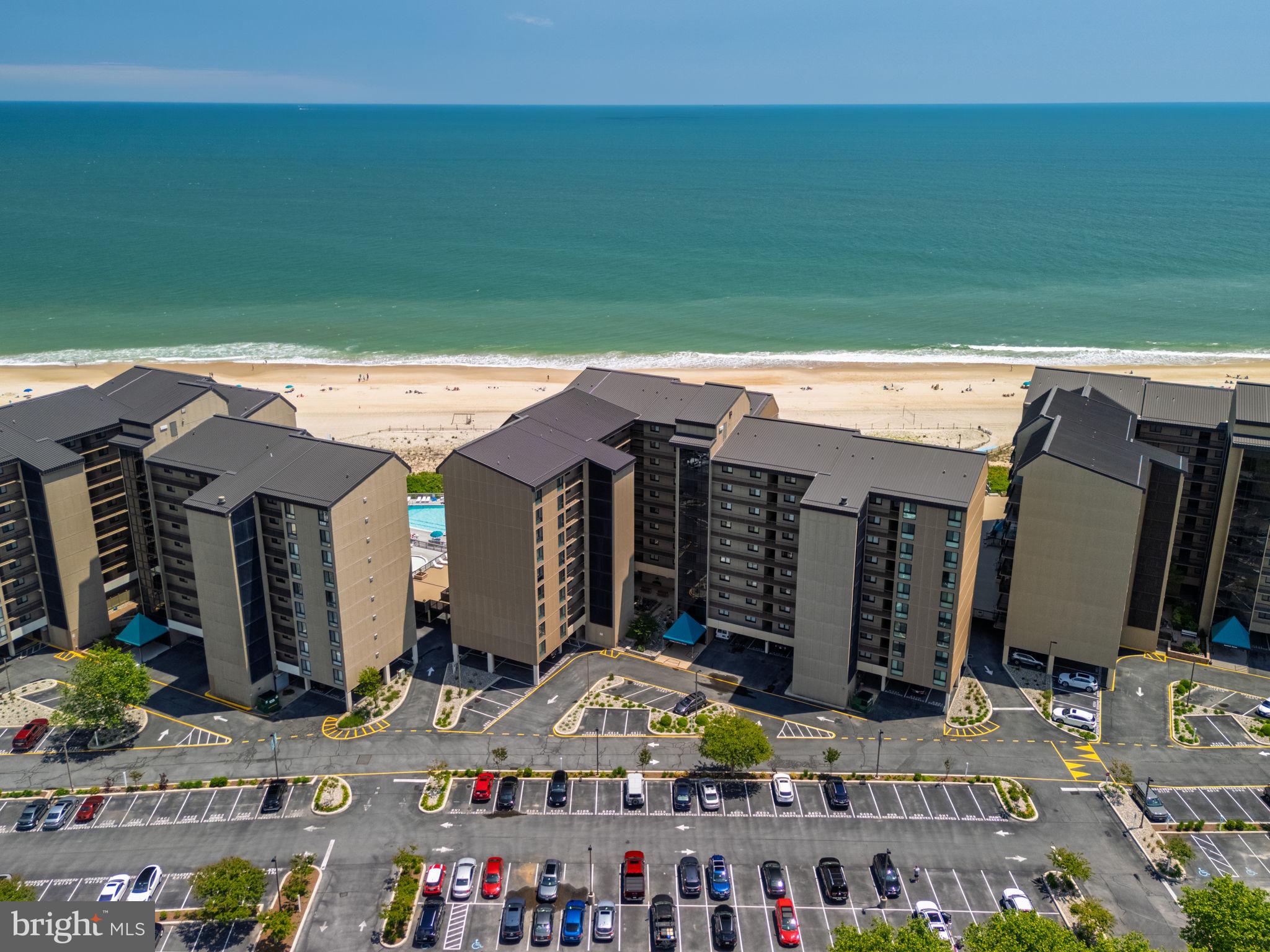 SEA COLONY EAST - Residential