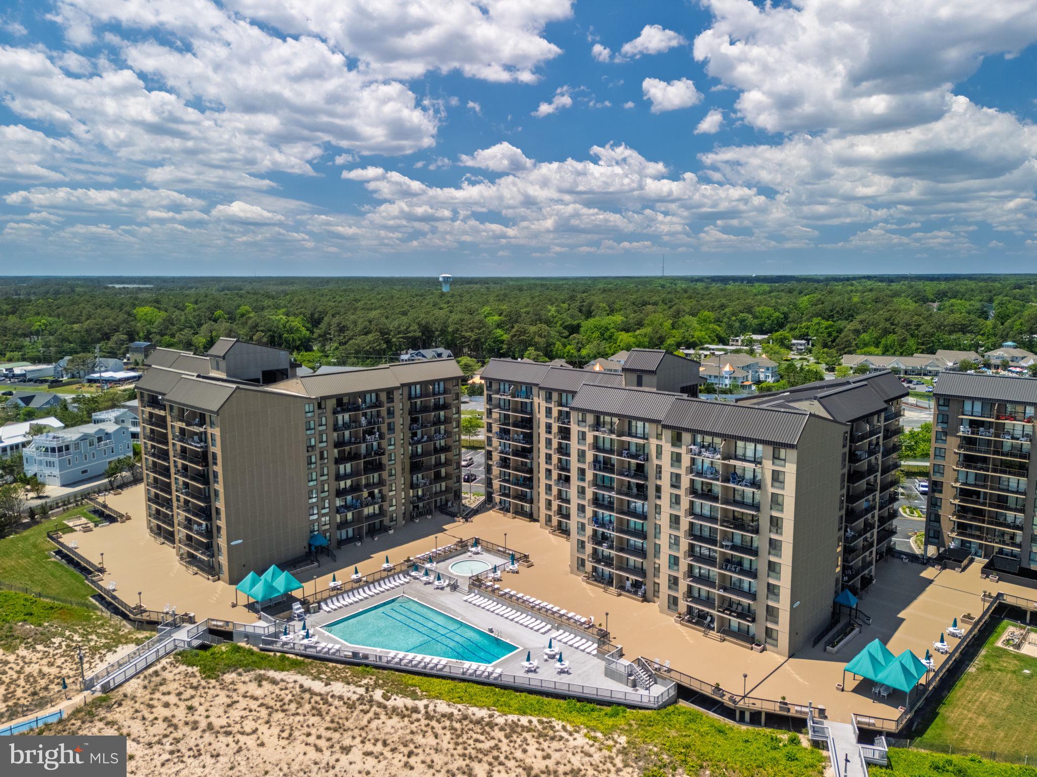 SEA COLONY EAST - Residential