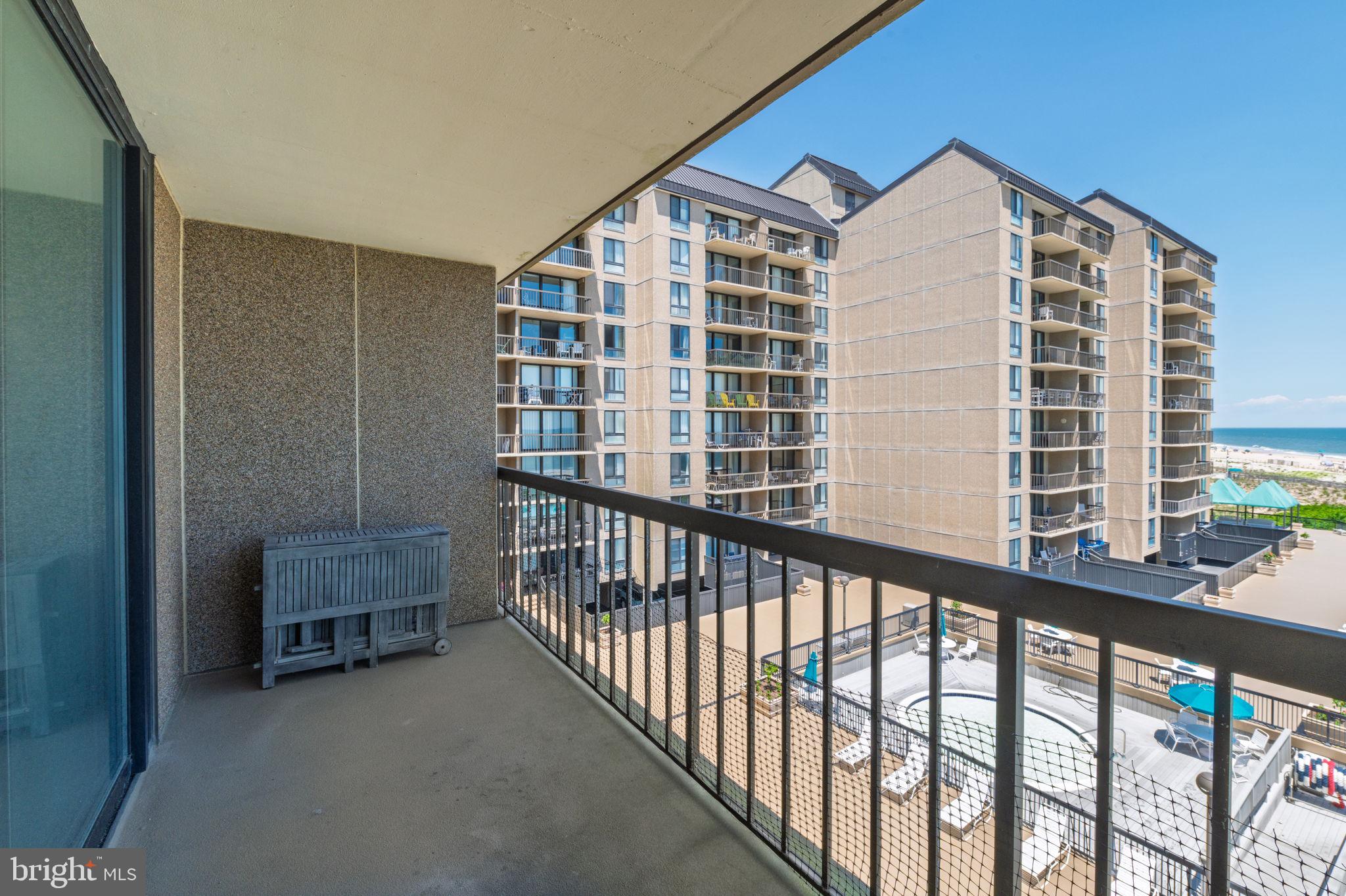SEA COLONY EAST - Residential