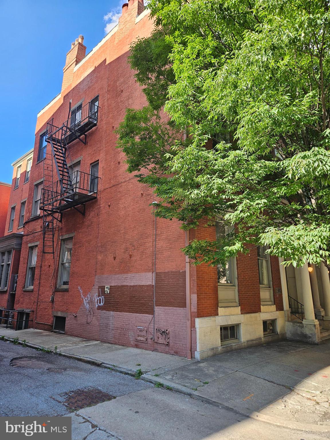 MOUNT VERNON PLACE HISTORIC DISTRICT - Commercial Sale