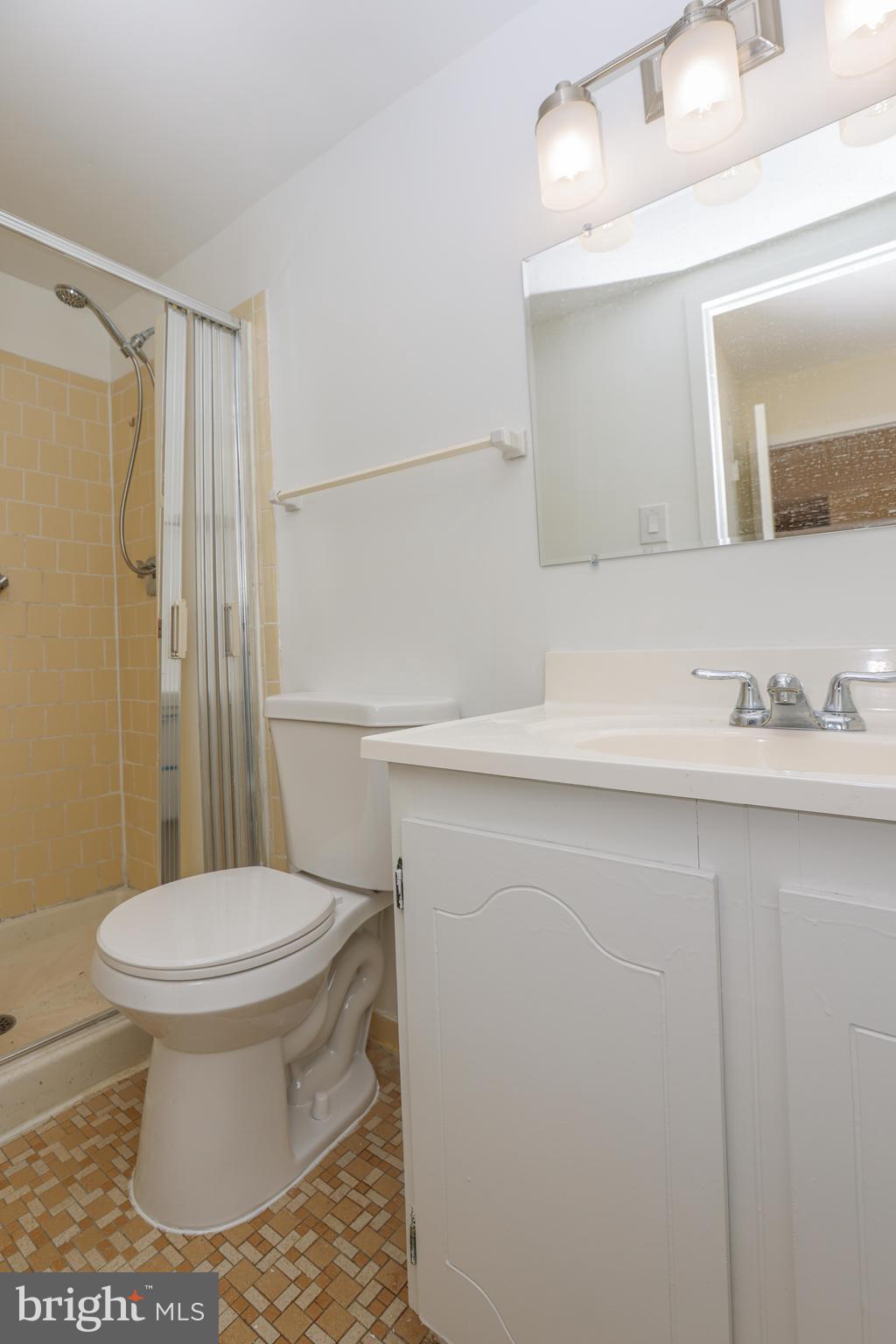 WOODLAKE TOWERS - Residential