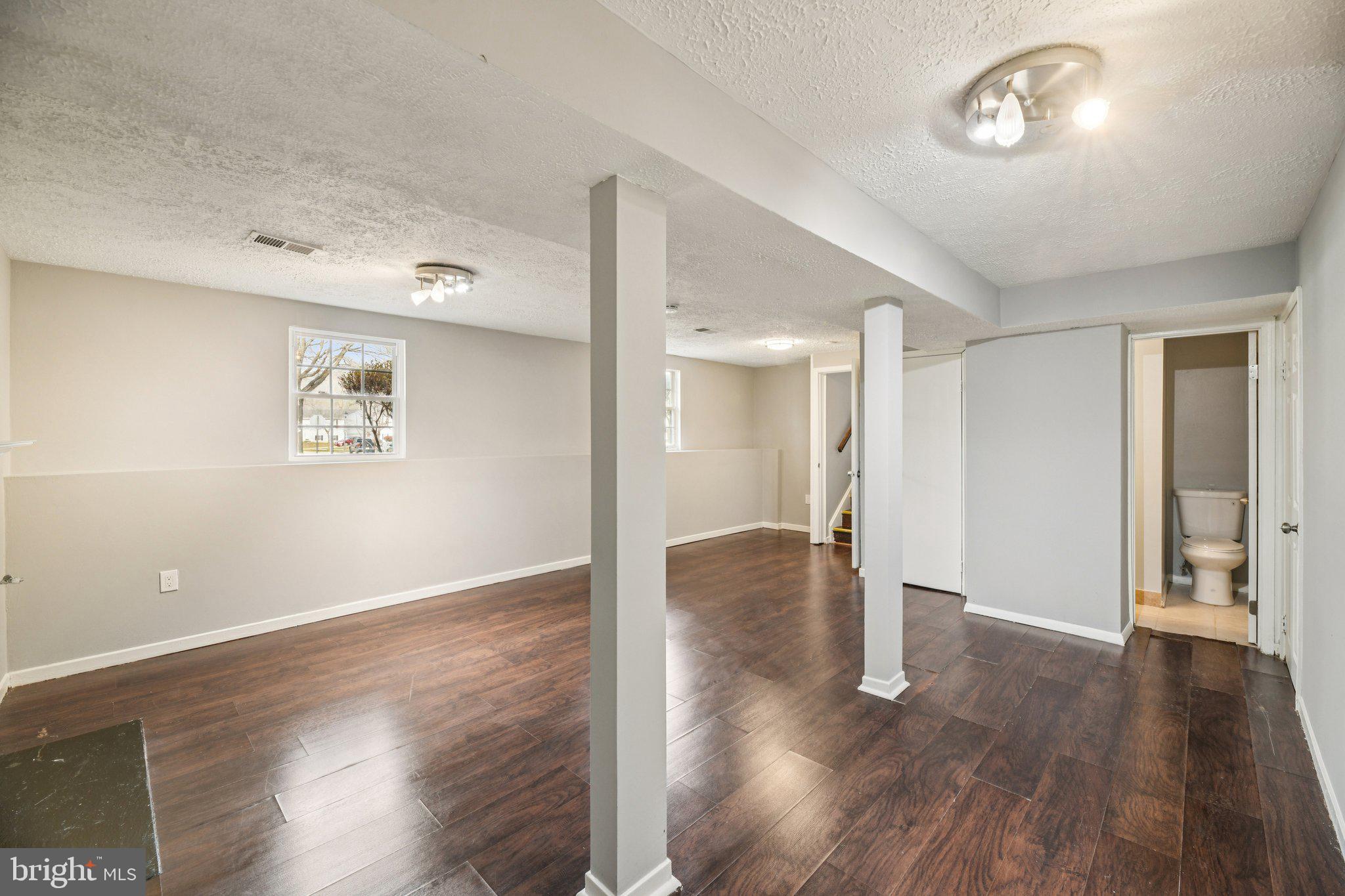 MARLBORO MEADOWS - Residential