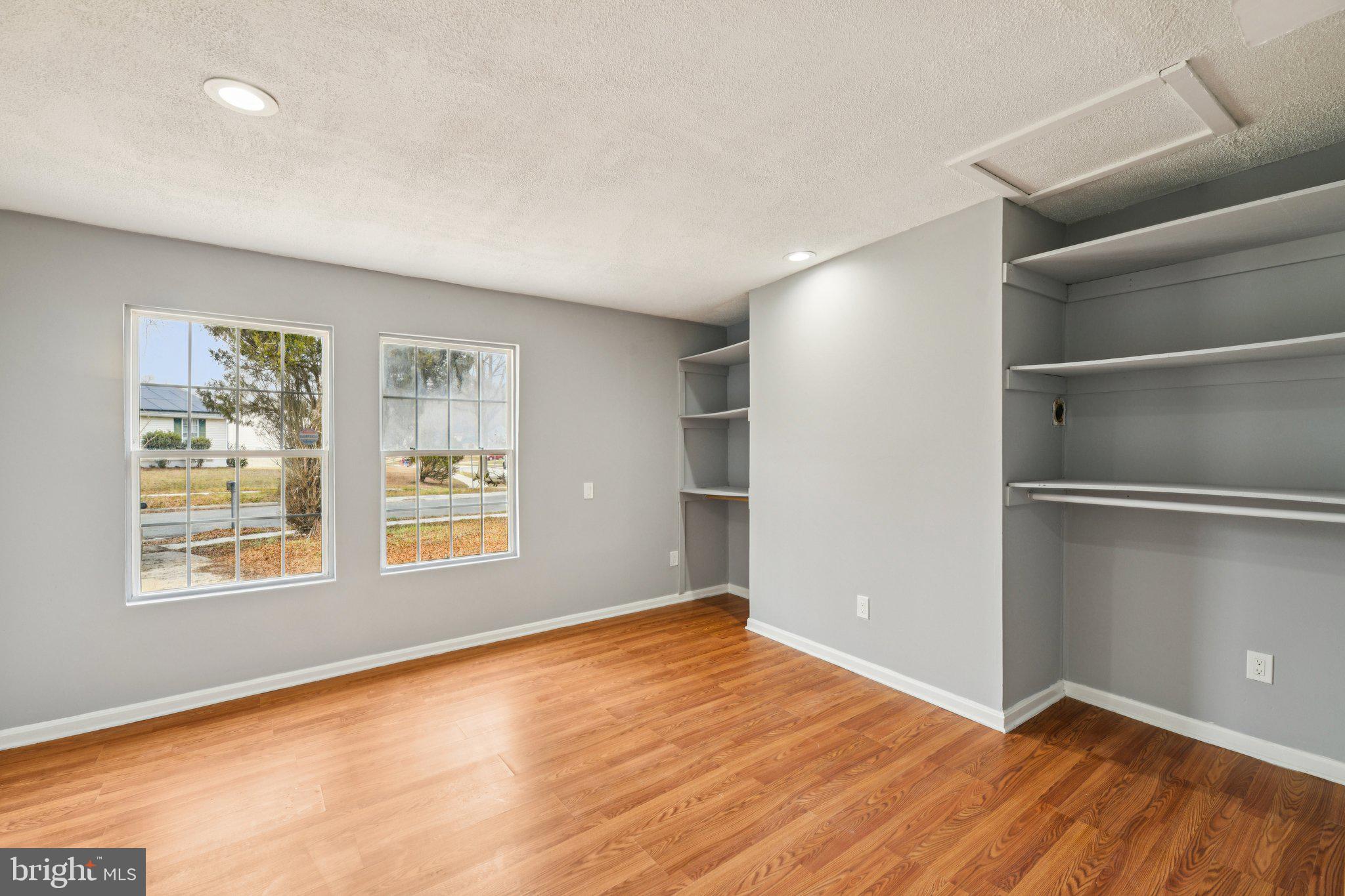 MARLBORO MEADOWS - Residential