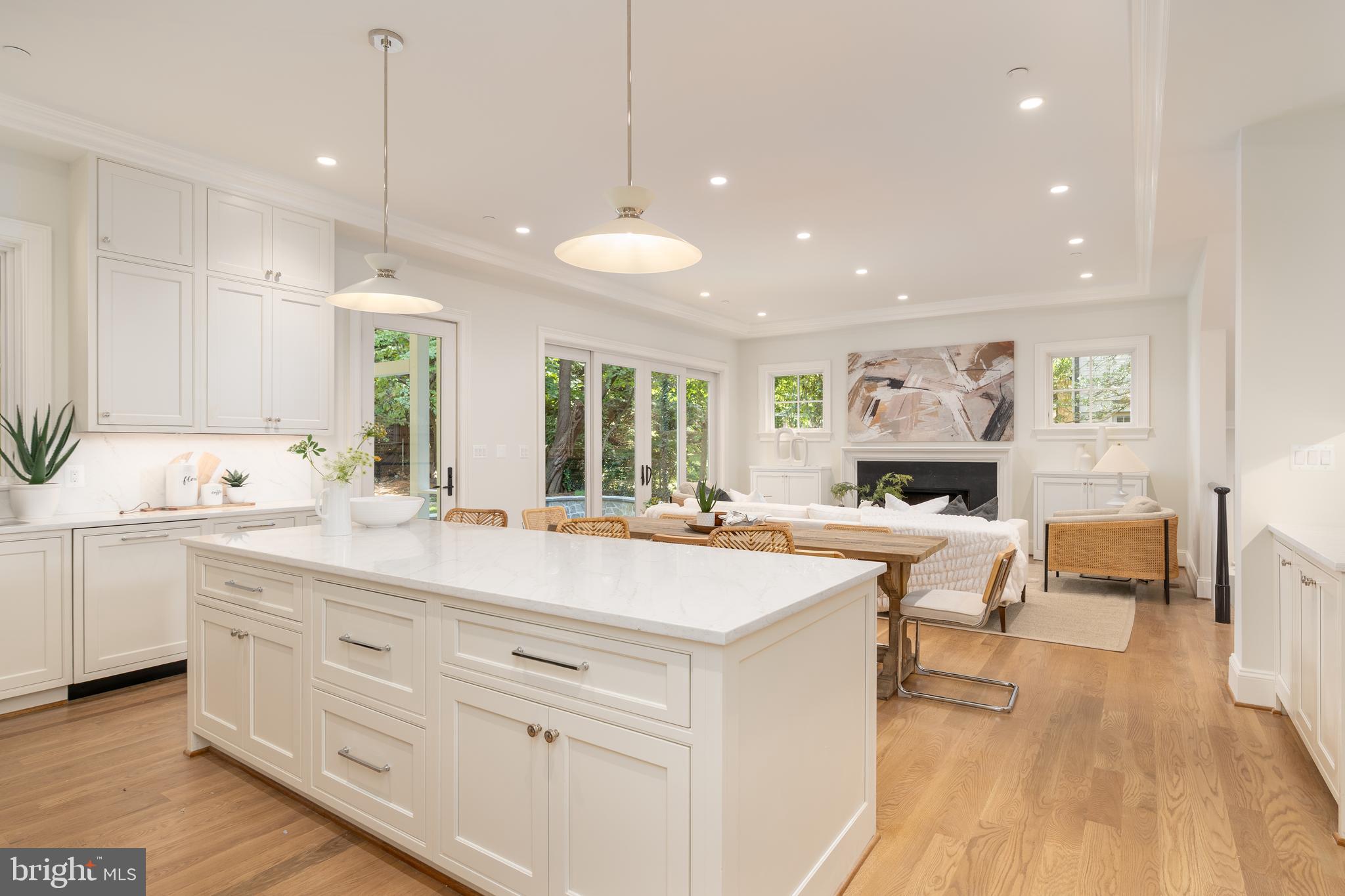 CHEVY CHASE VILLAGE - Residential